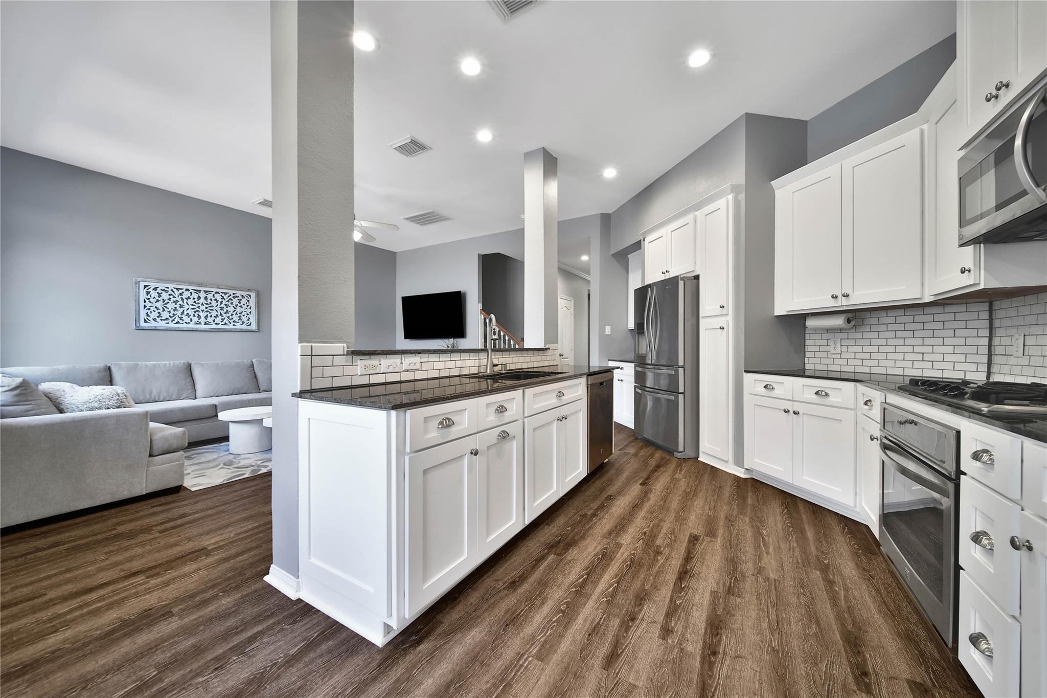 17907 Clover Hill — photo