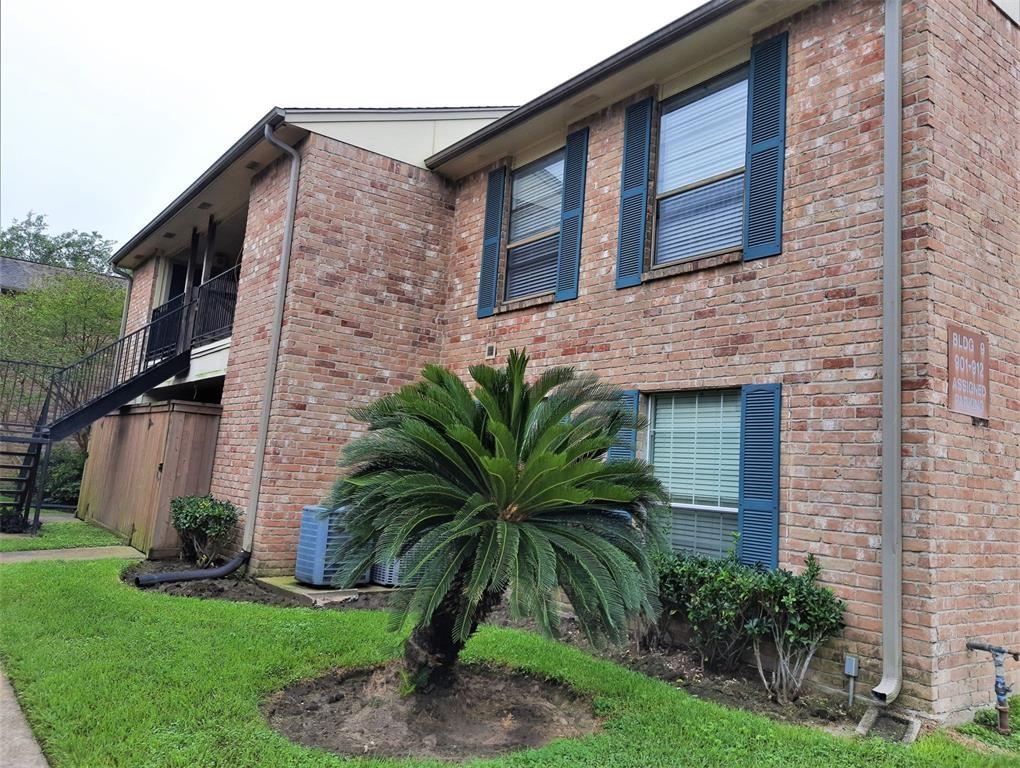 8801 Hammerly Boulevard #902 — photo