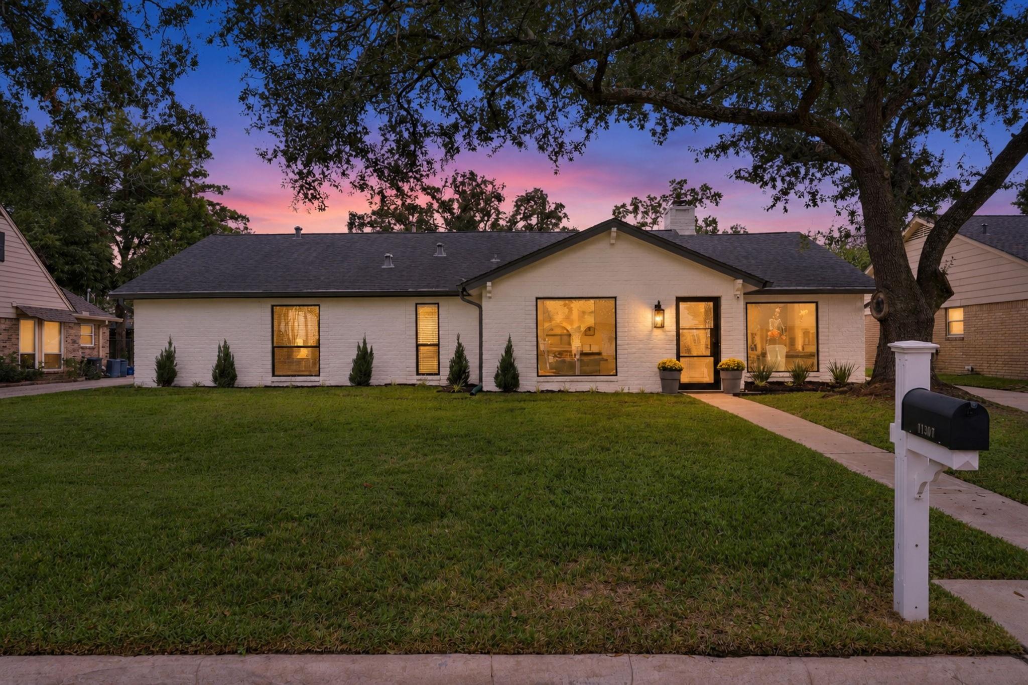 11307 Valley Spring Drive — photo
