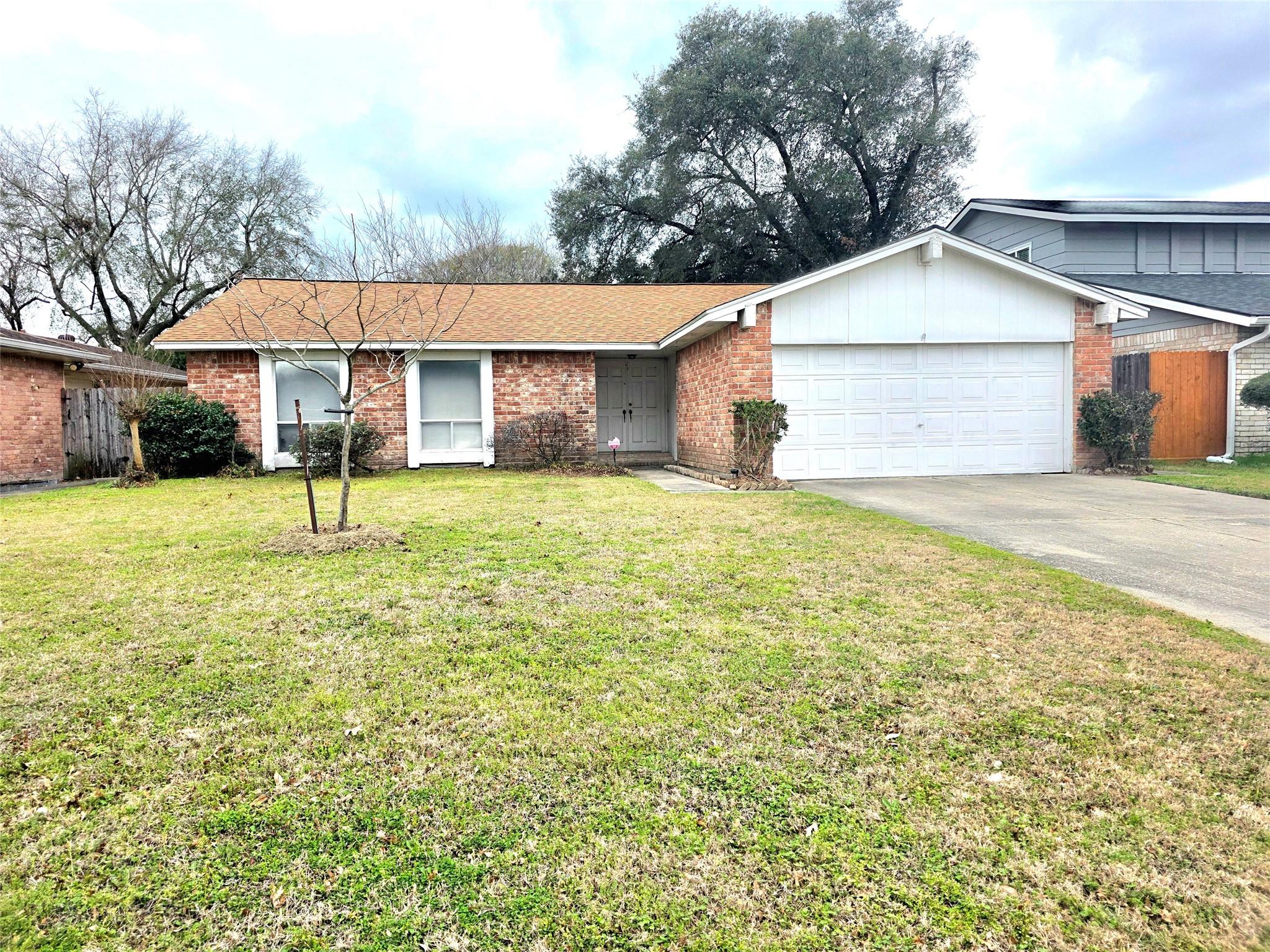 8519 Riverside Walk Lane — photo