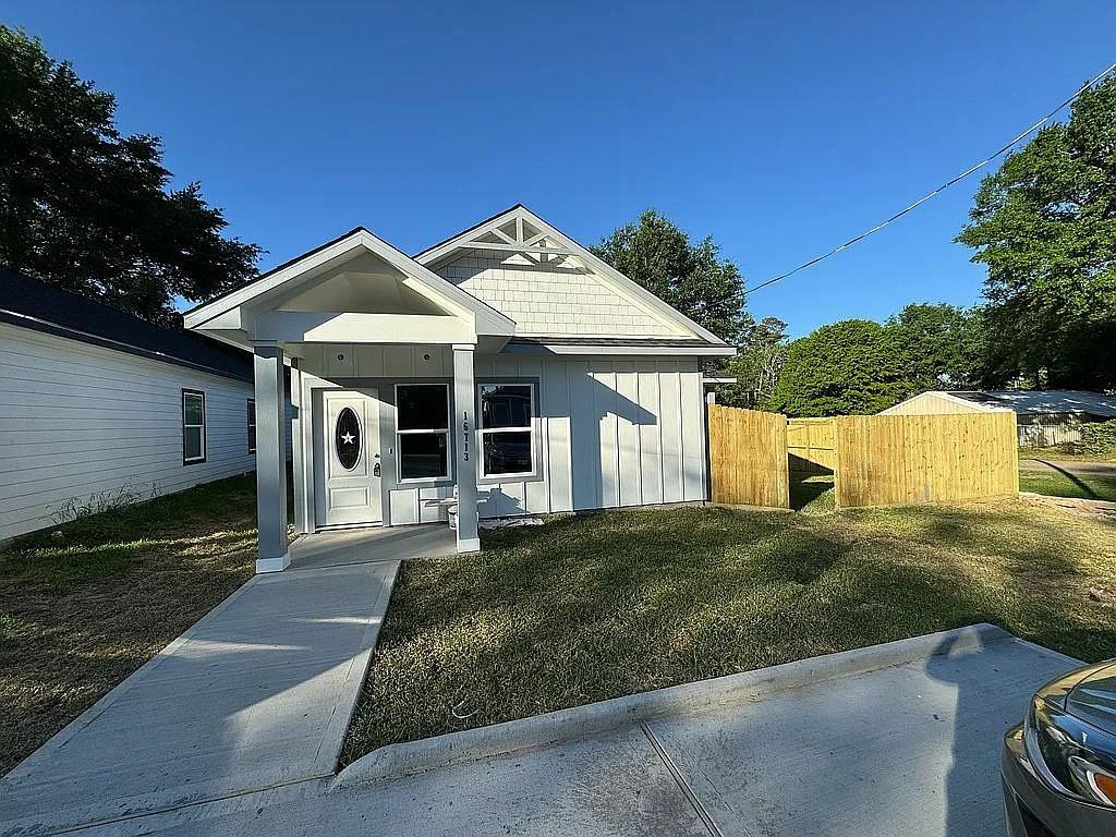 16713 E Forrestal — photo