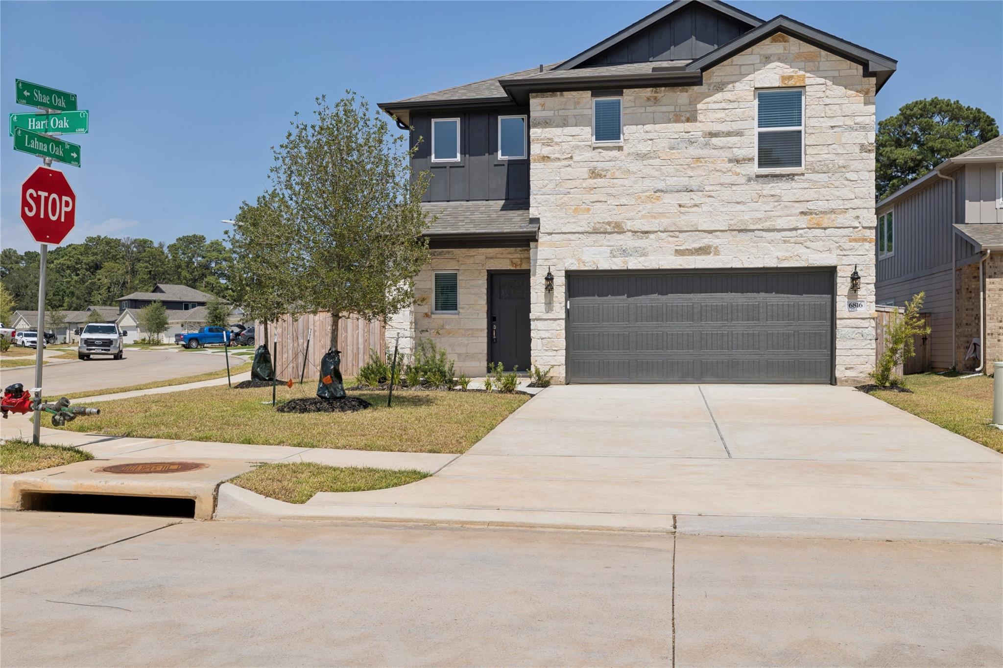 6816 Hart Oak Dr — photo