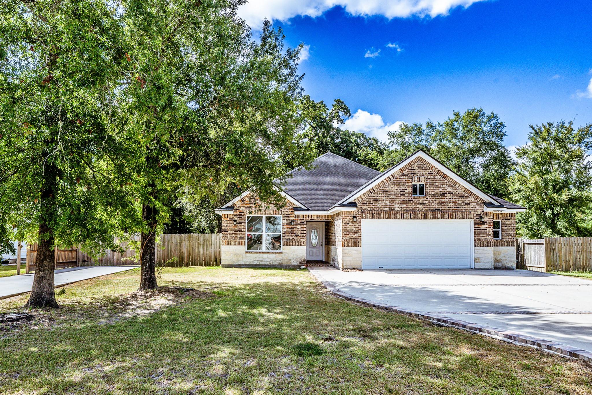 3676 Pin Oak Drive — photo