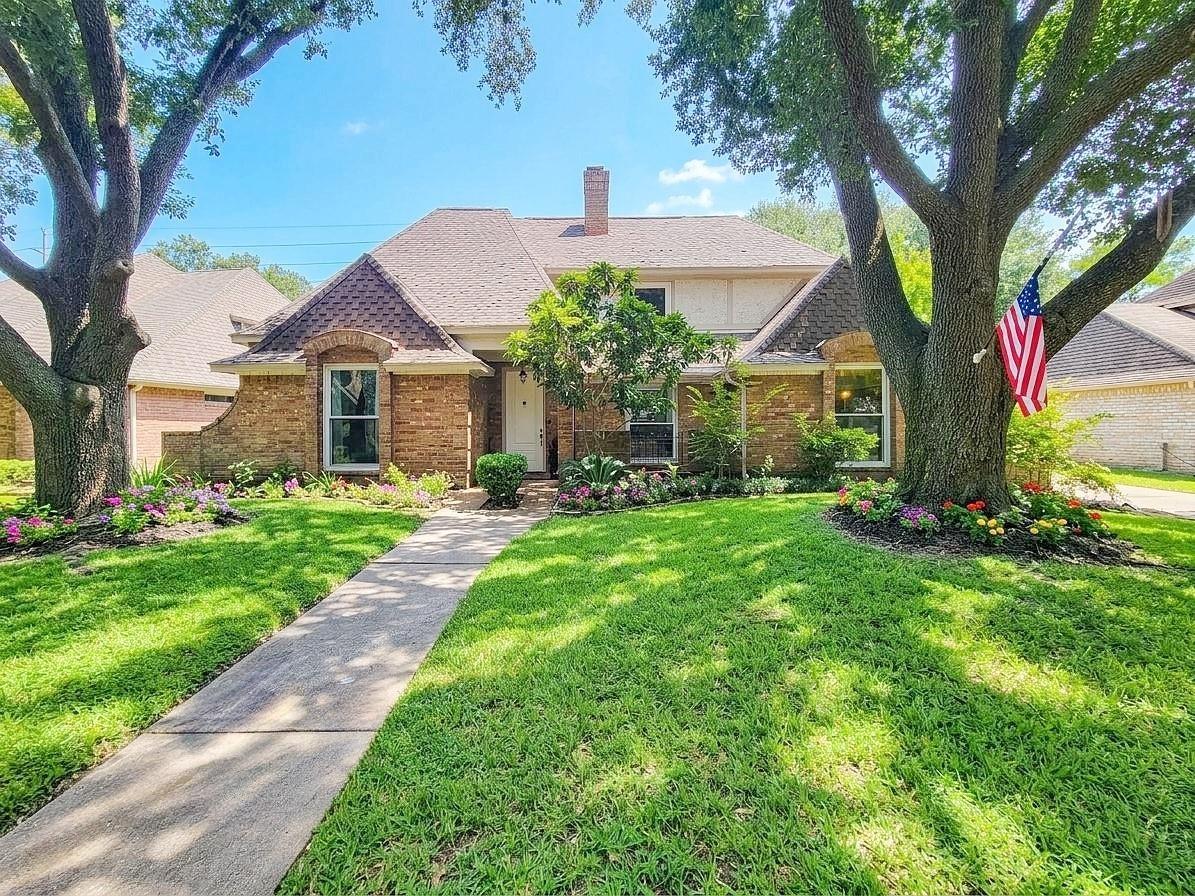 8423 Burwood Park Drive — photo