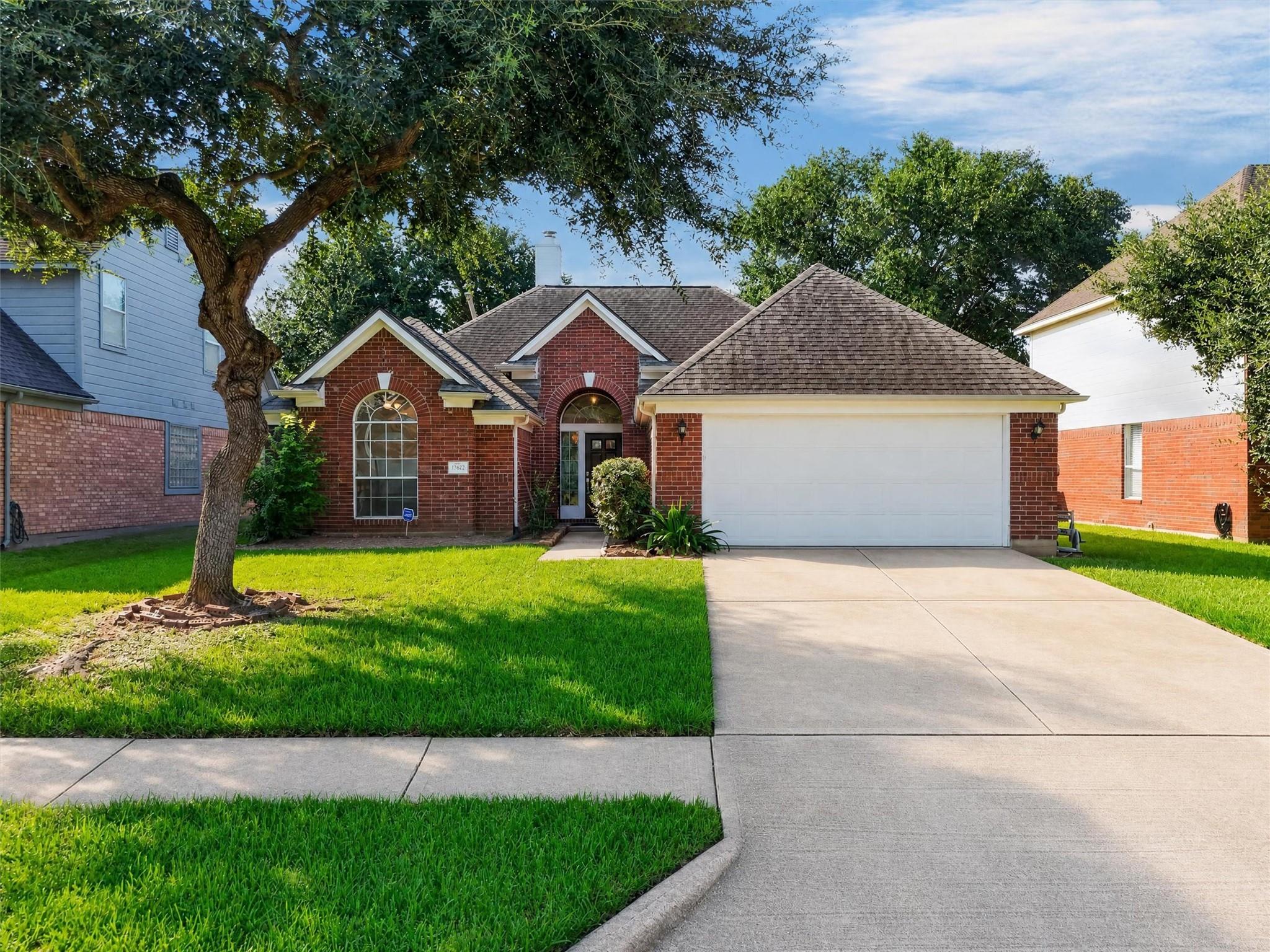 15627 Rosewood Hill Court — photo
