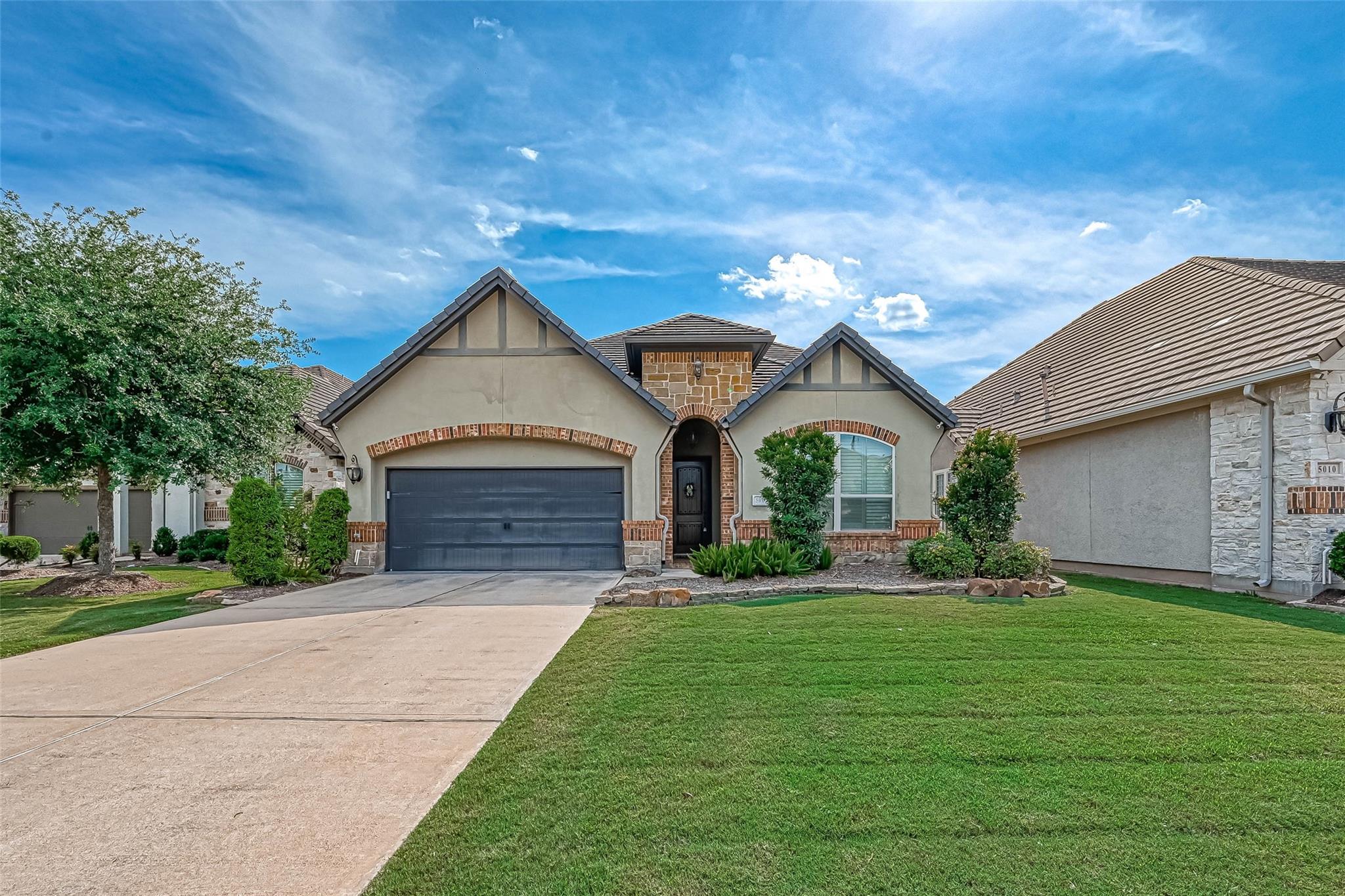 5014 Fairford Drive — photo