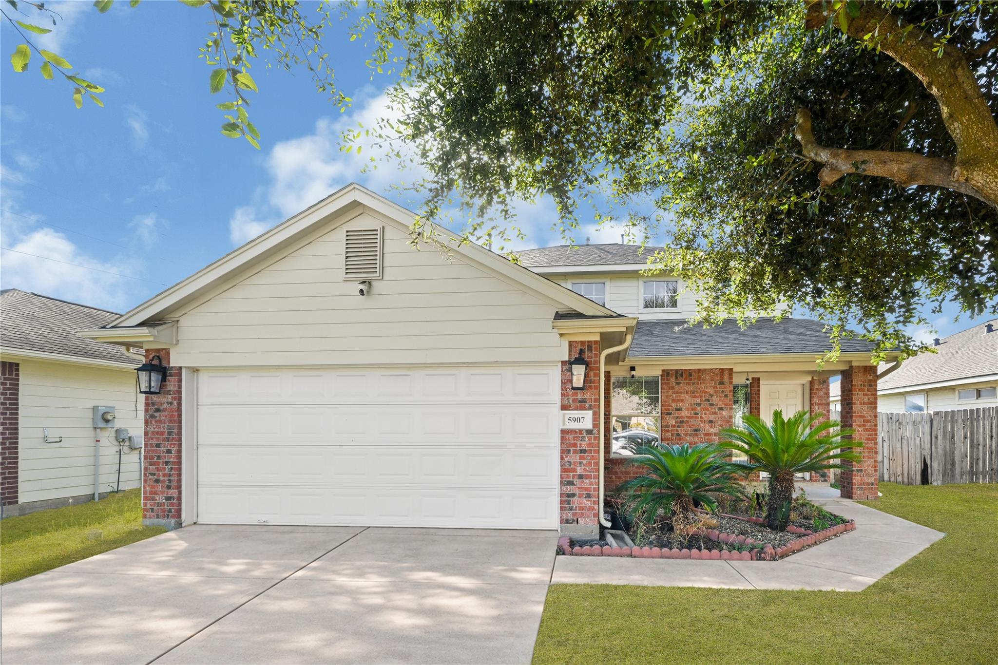 5907 S Brenwood Drive — photo