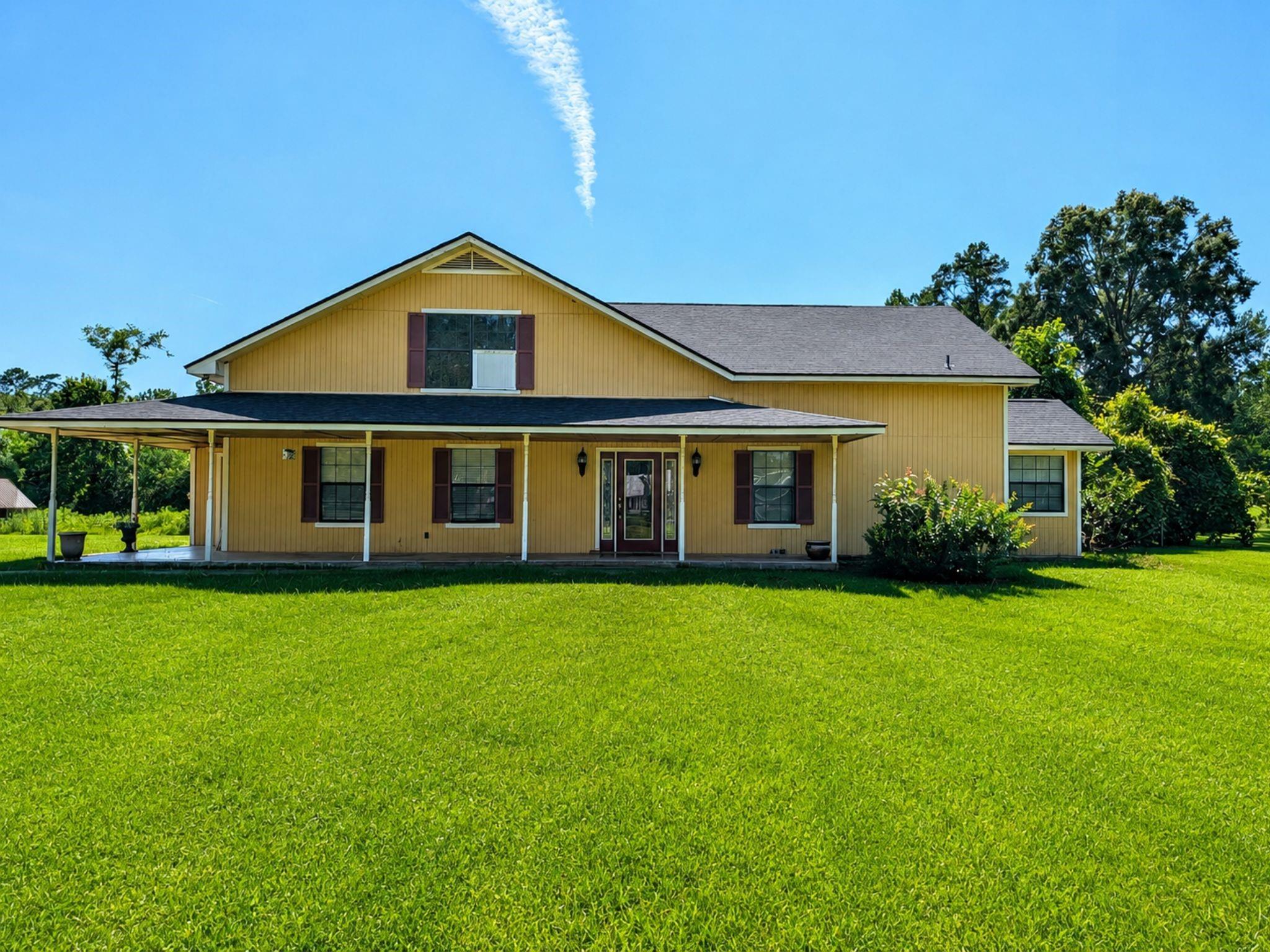 3717 FM 1136 — photo
