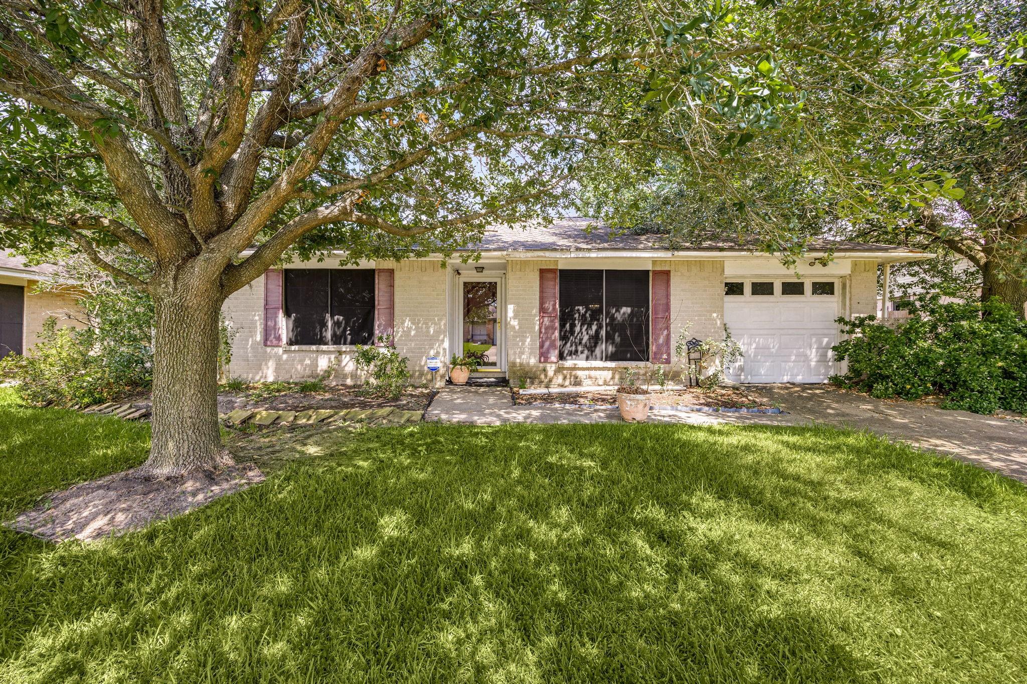 1342 Castle Glen Drive — photo