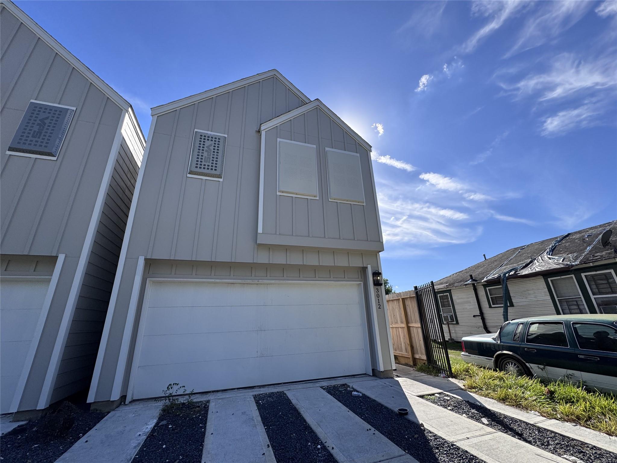 3012 Anita Street — photo