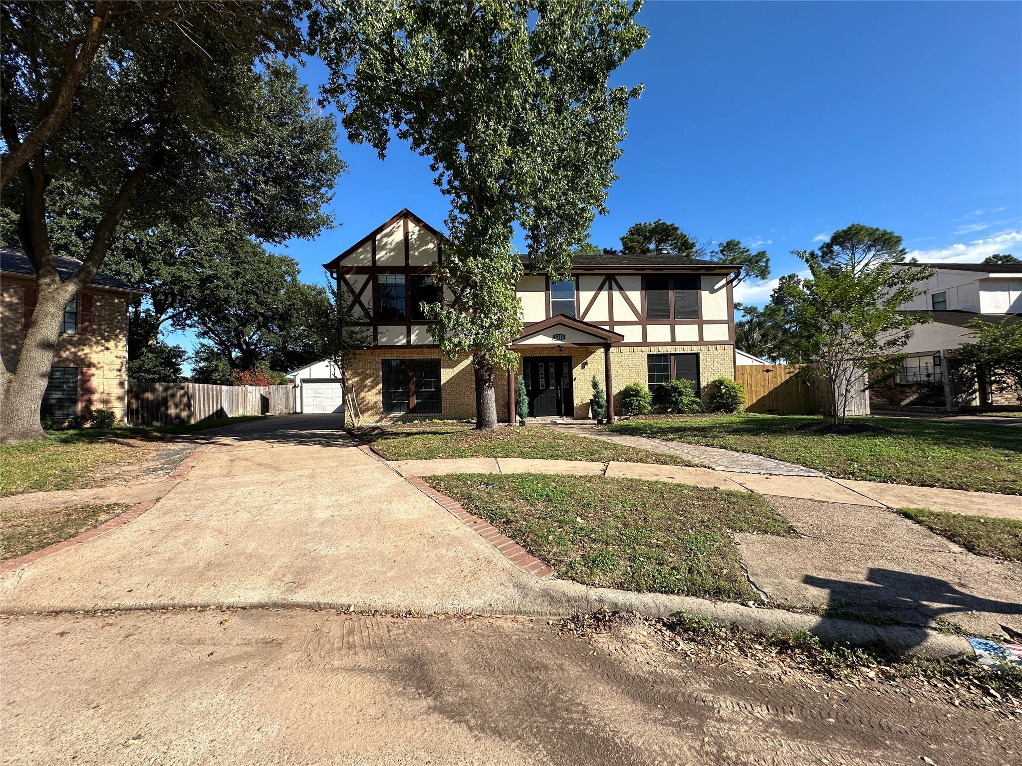 8326 Clover Garden — photo