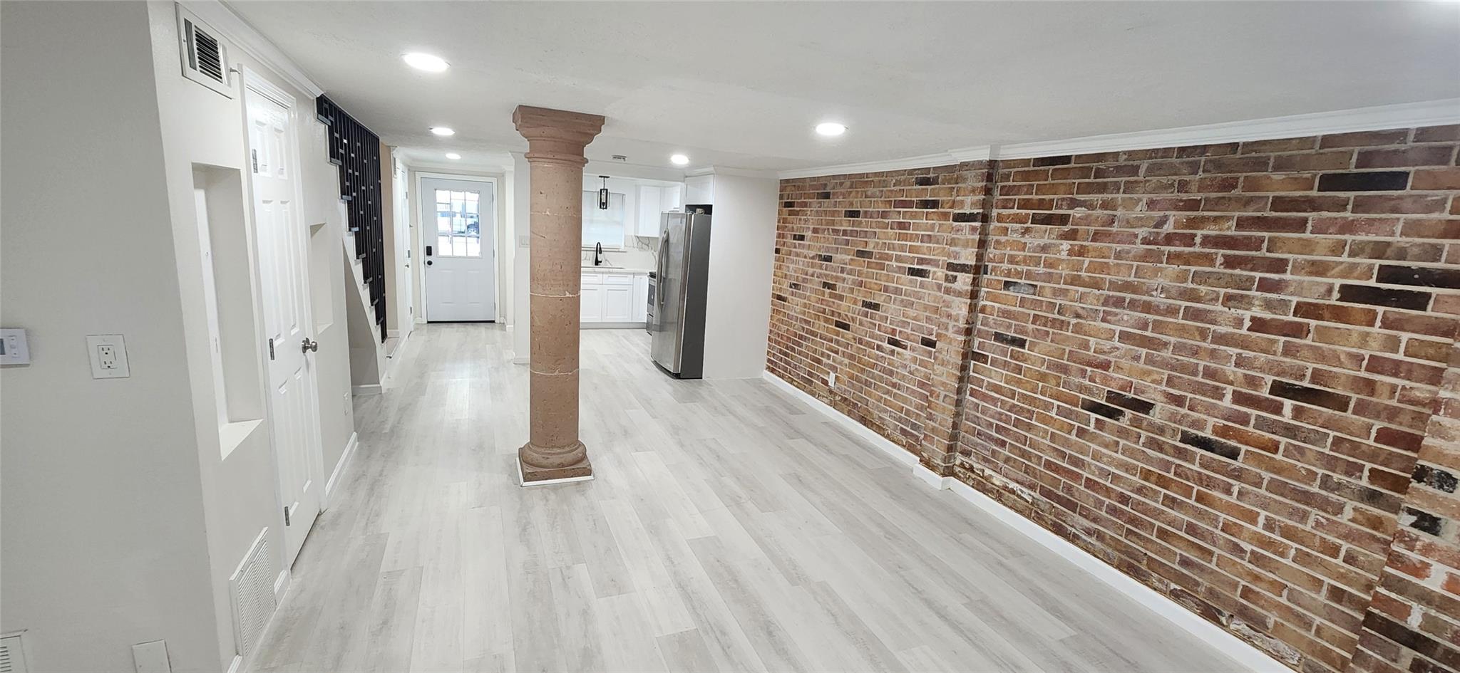 12 Hyde Park Blvd #7 — photo