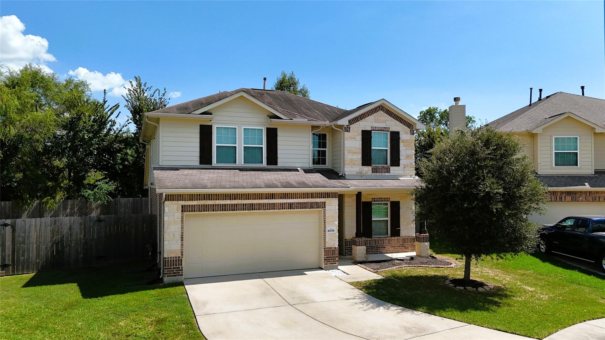10035 Chase Court — photo