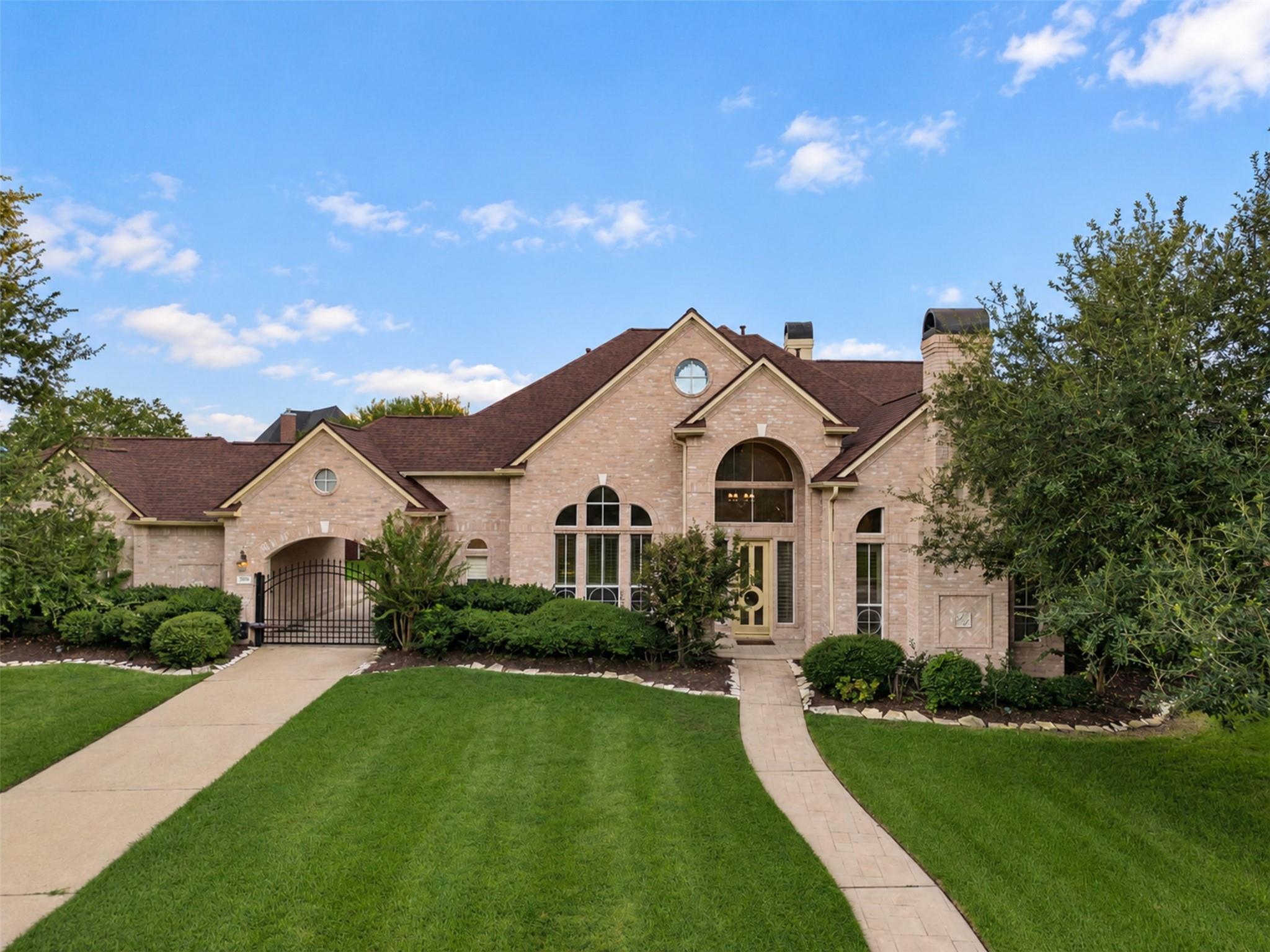 2606 Heatherbend Drive — photo