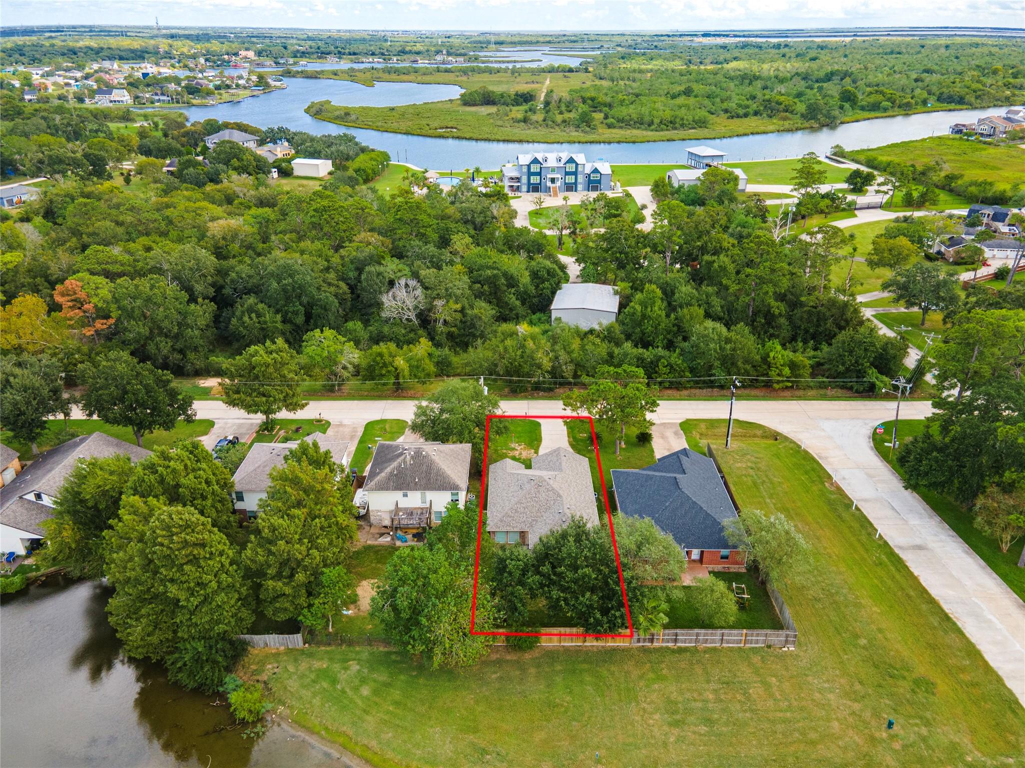 4337 Country Club Drive — photo