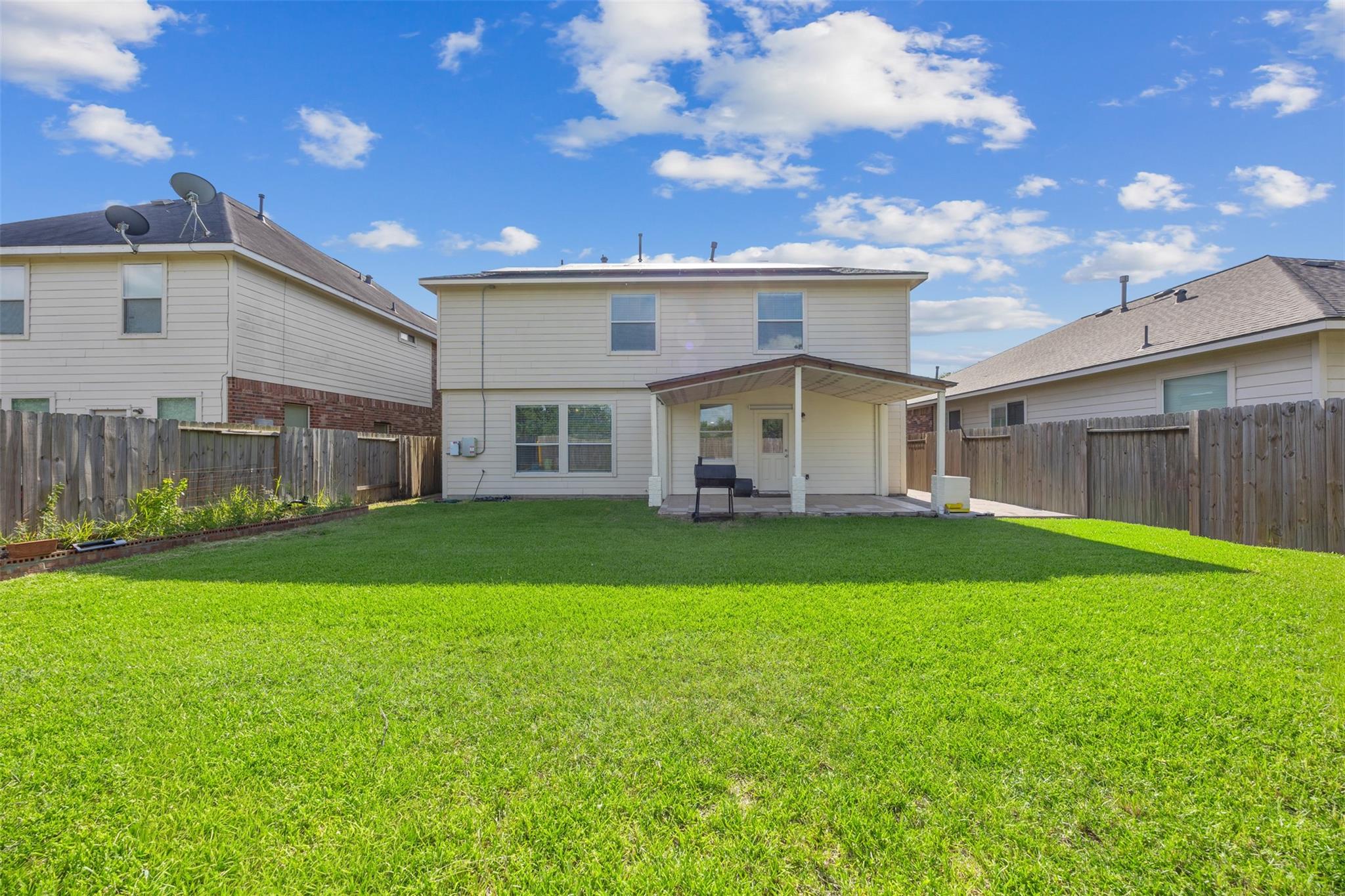 24415 Lakecrest Bend Drive — photo