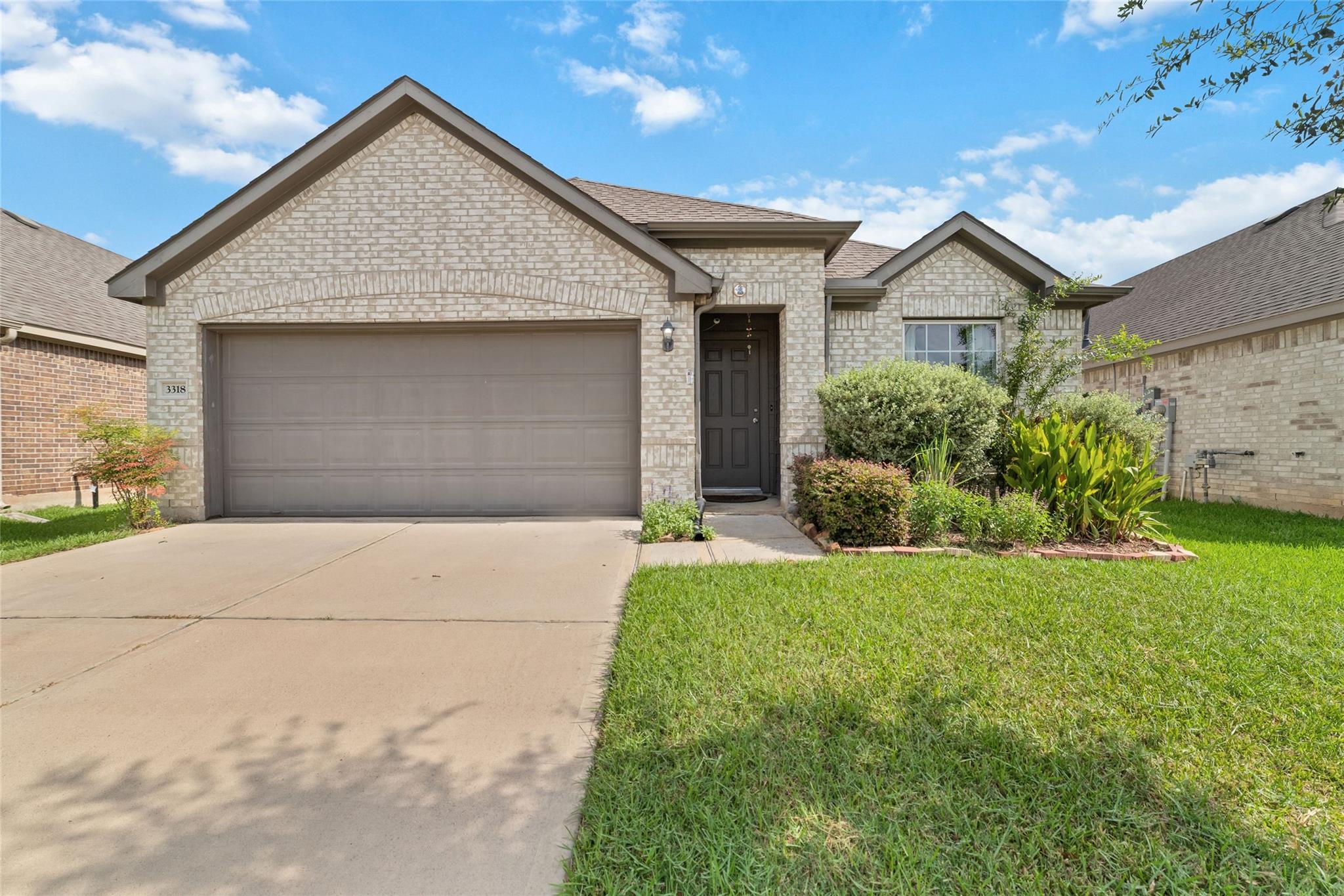3318 Driftwood Meadow Lane — photo