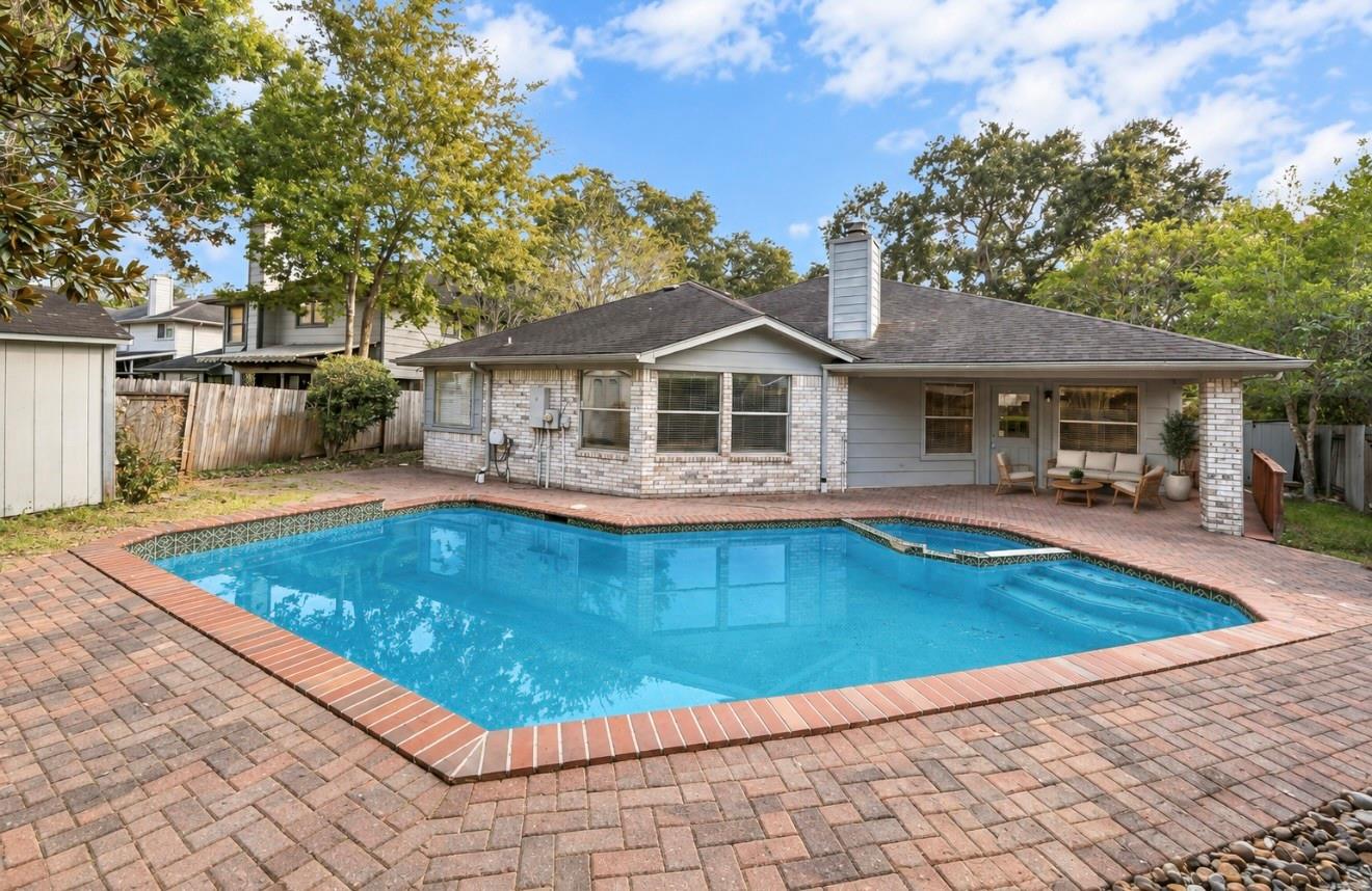 223 W New Meadows Drive — photo
