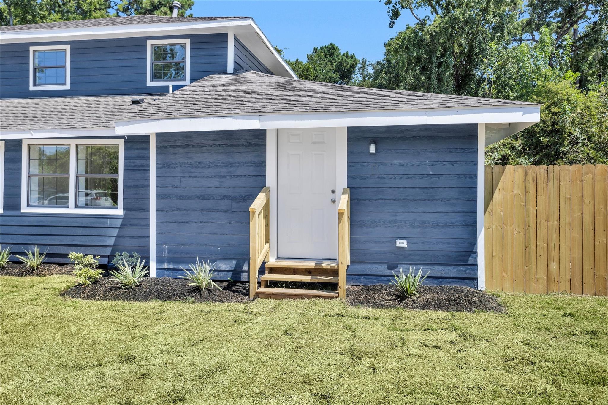 16016 Green Manor Unit B Drive #B — photo