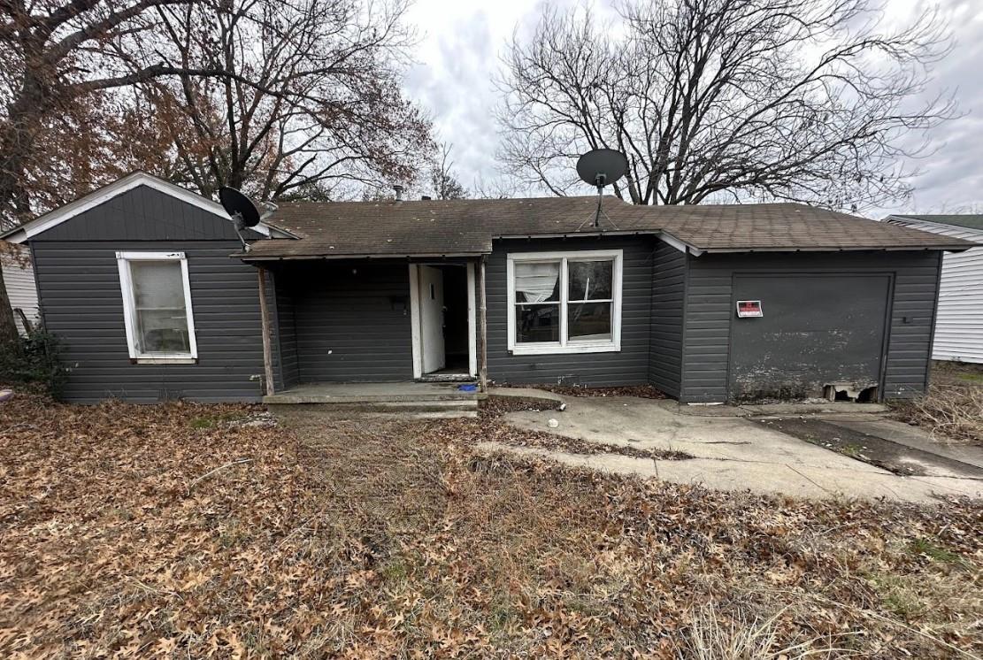 312 Mistletoe Drive — photo