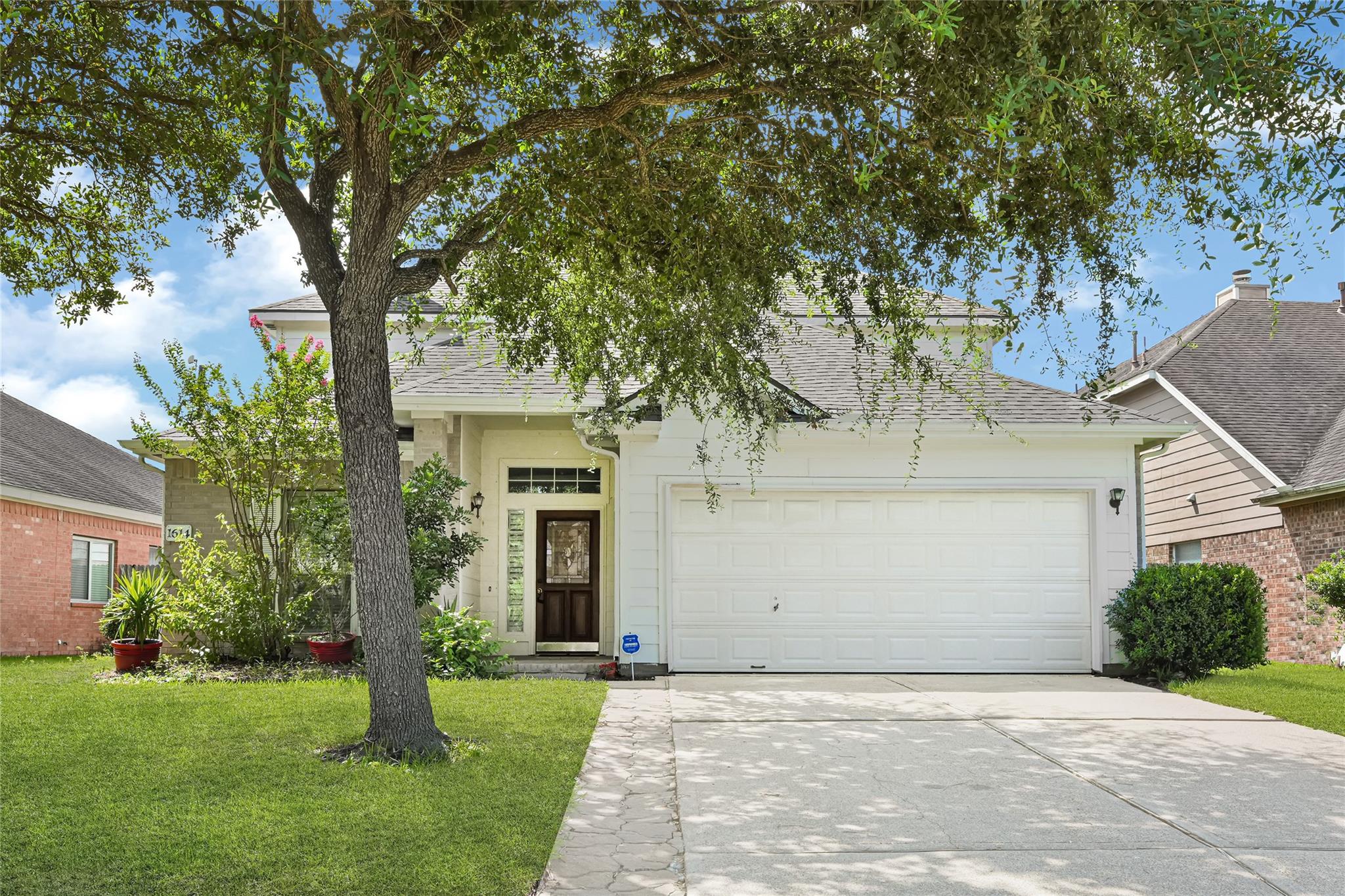 1614 Roaring Springs Lane — photo