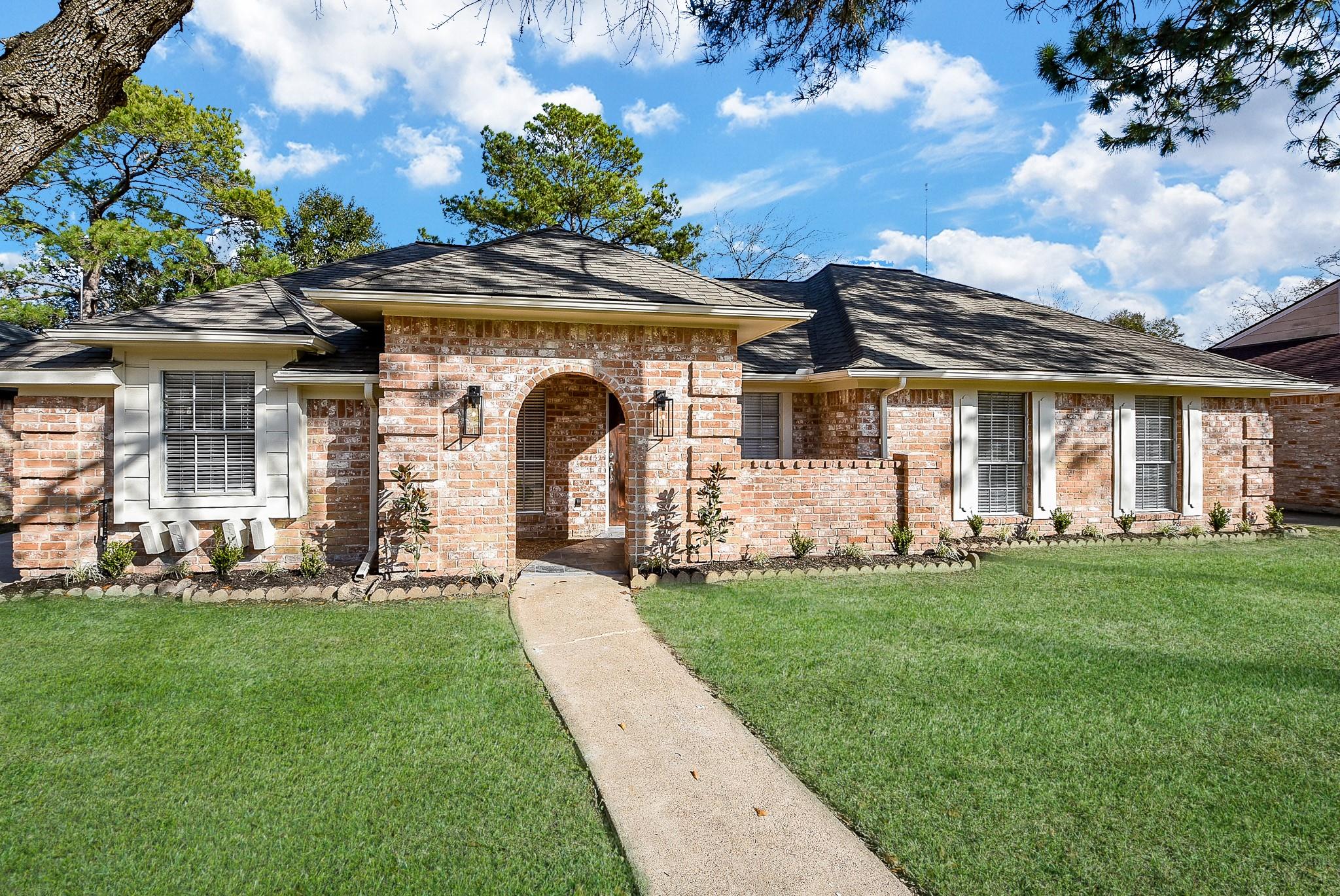 8134 Ivan Reid Drive — photo