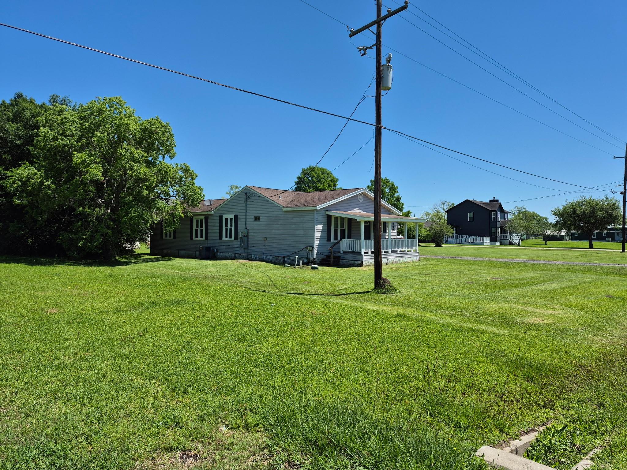 8000 FM 365 Road — photo