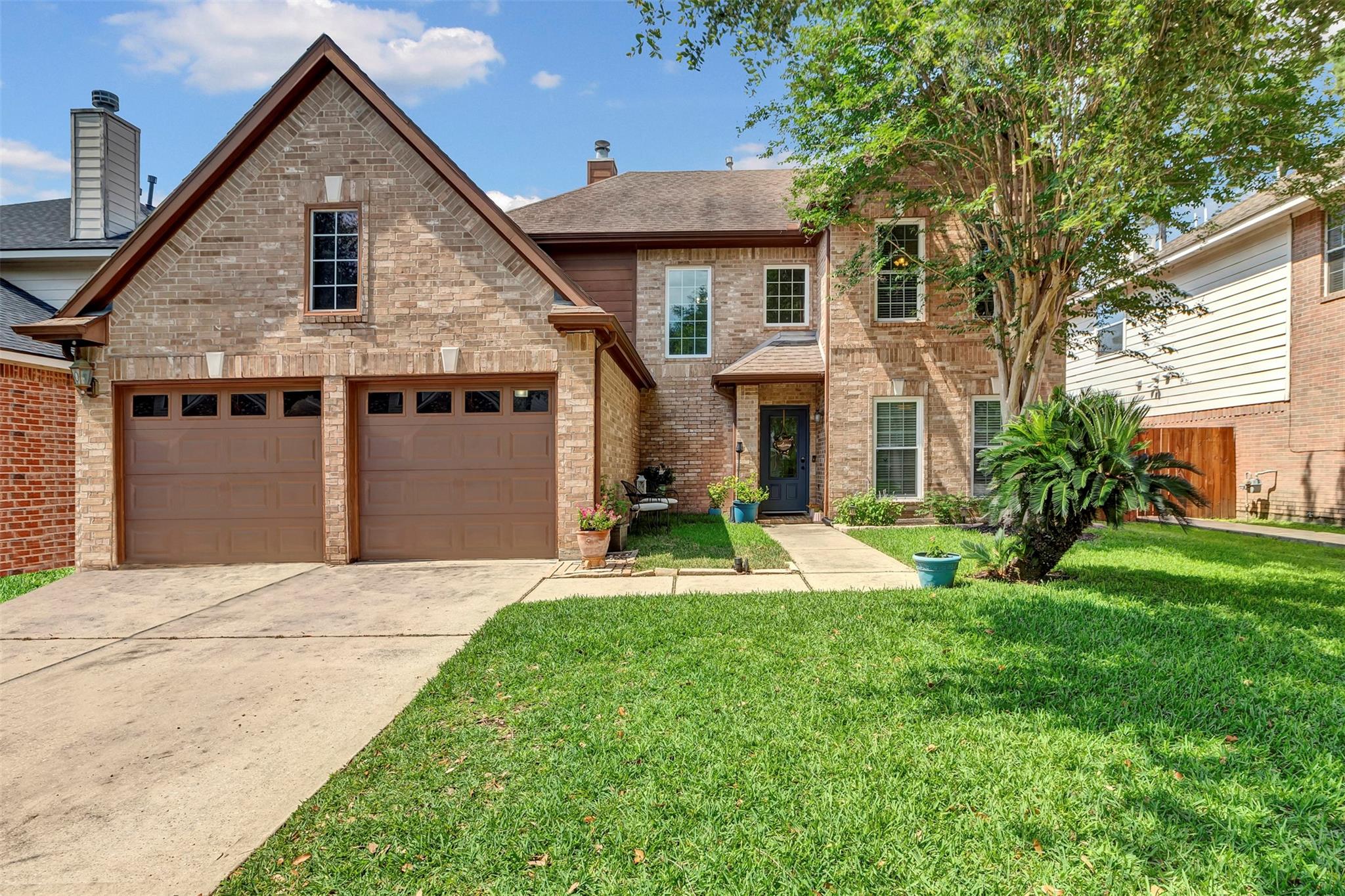 10010 Silverwood Way — photo