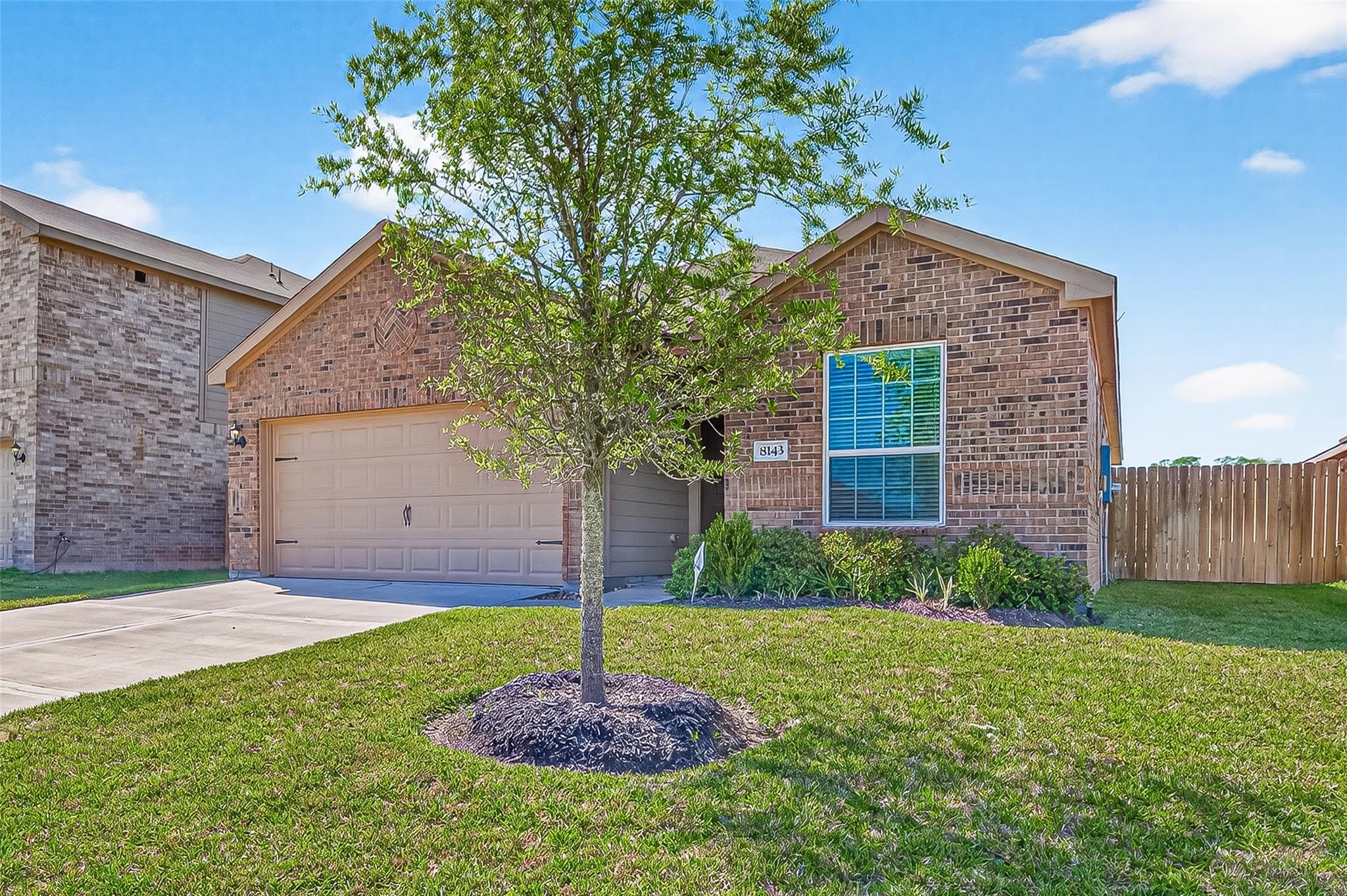 8143 Vacek Meadows Loop — photo