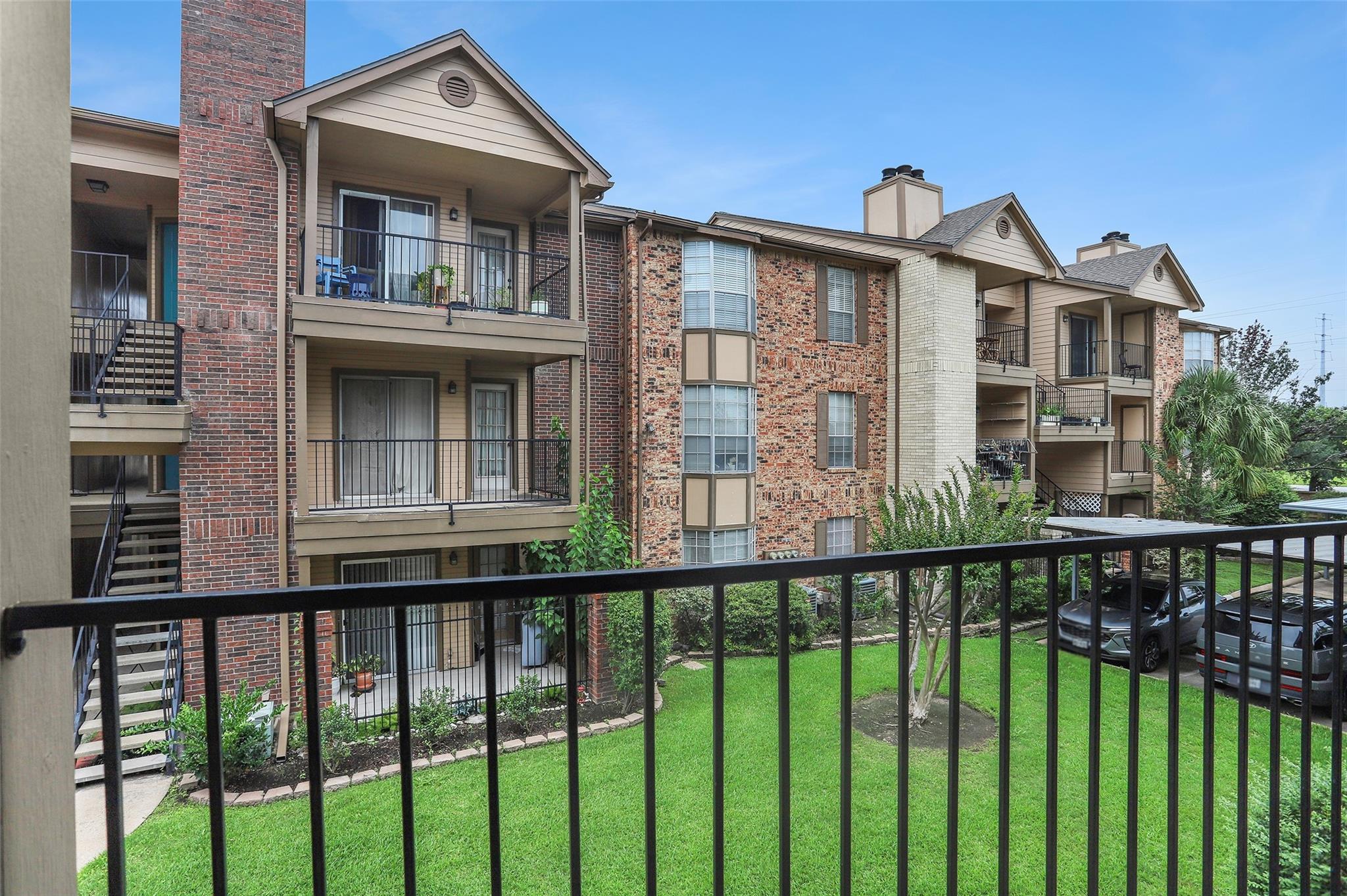 2121 Hepburn Street #613 — photo