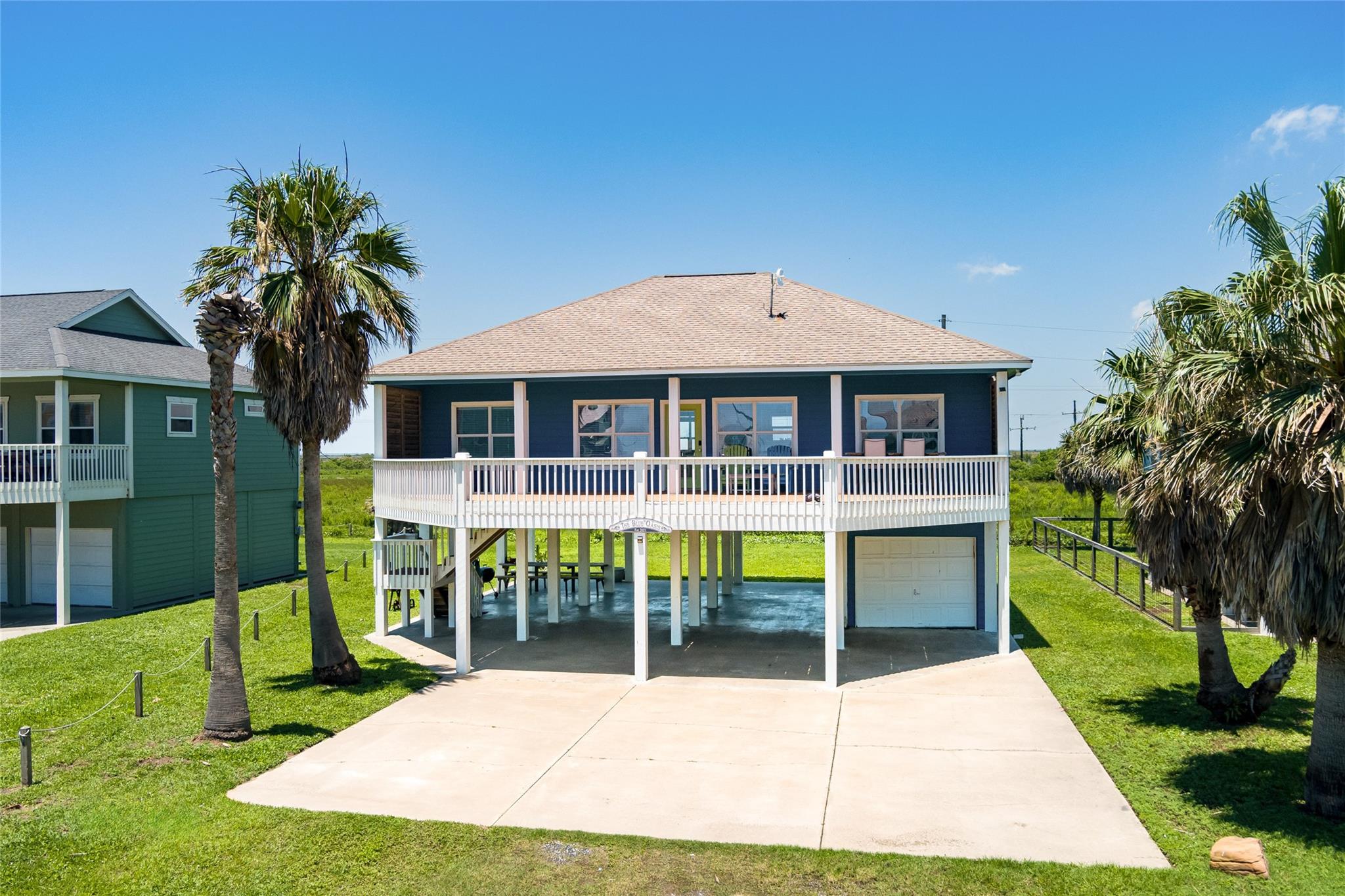 3233 Castle Drive — photo