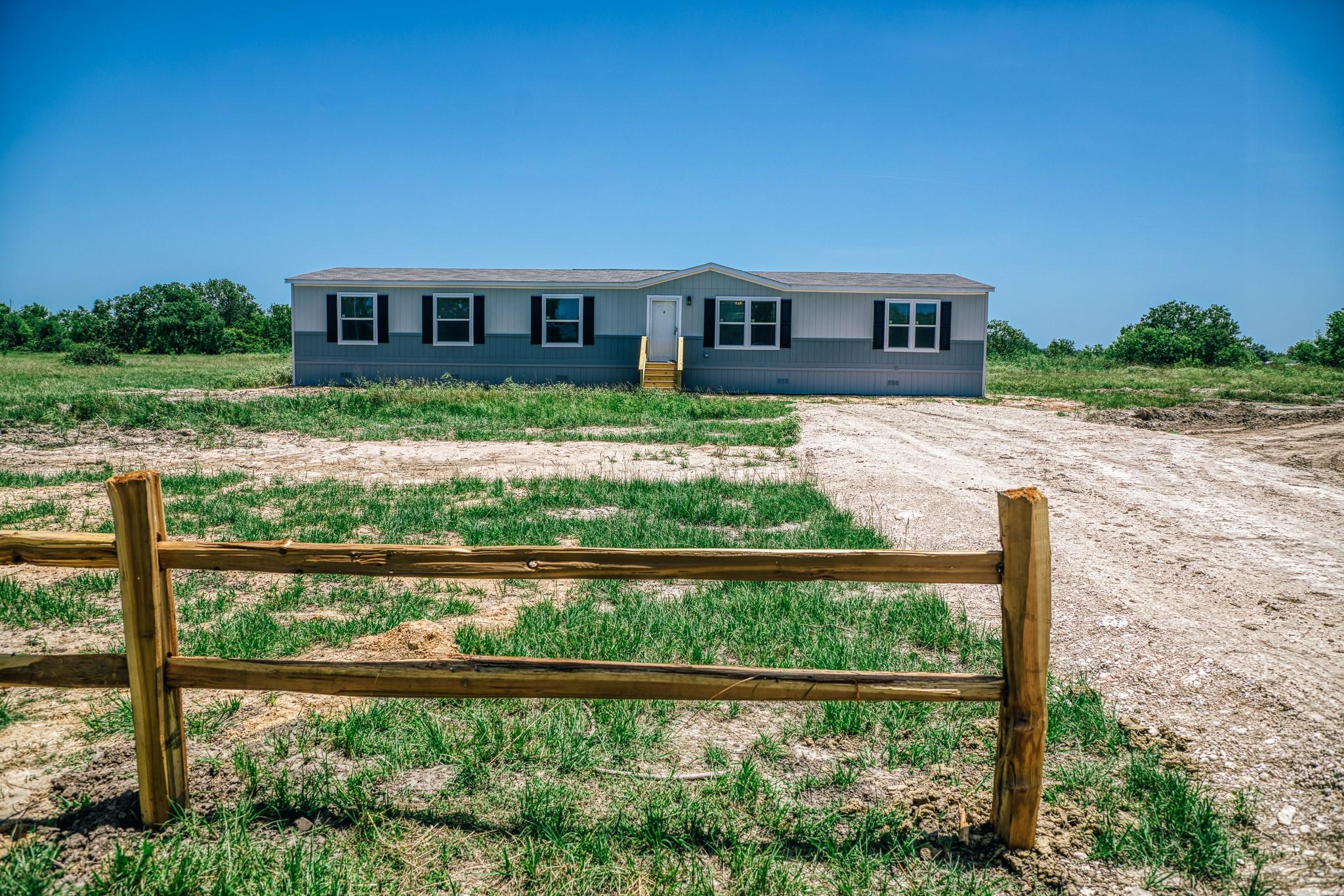 1012 Cottonwoood Bend Lane — photo