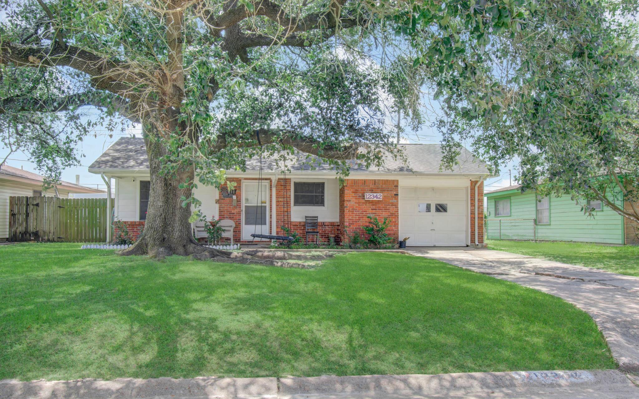 12342 Ledger Lane — photo