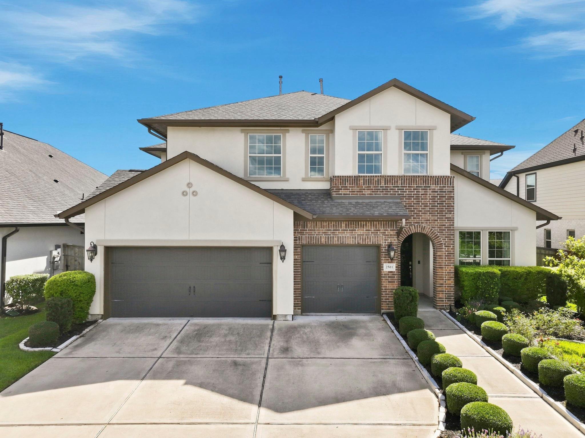 2511 Park Square Drive — photo