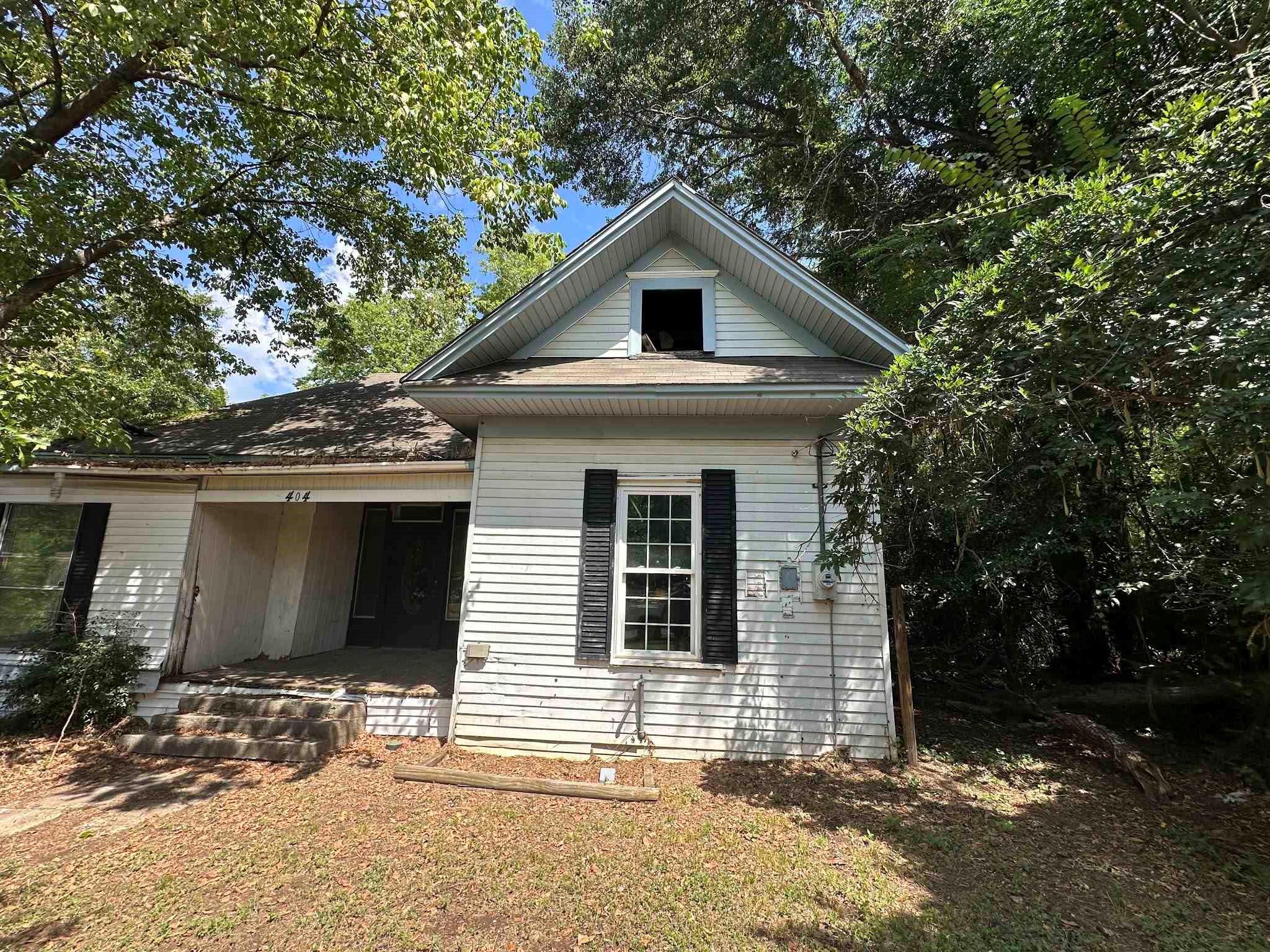 404 N Frazier Street — photo
