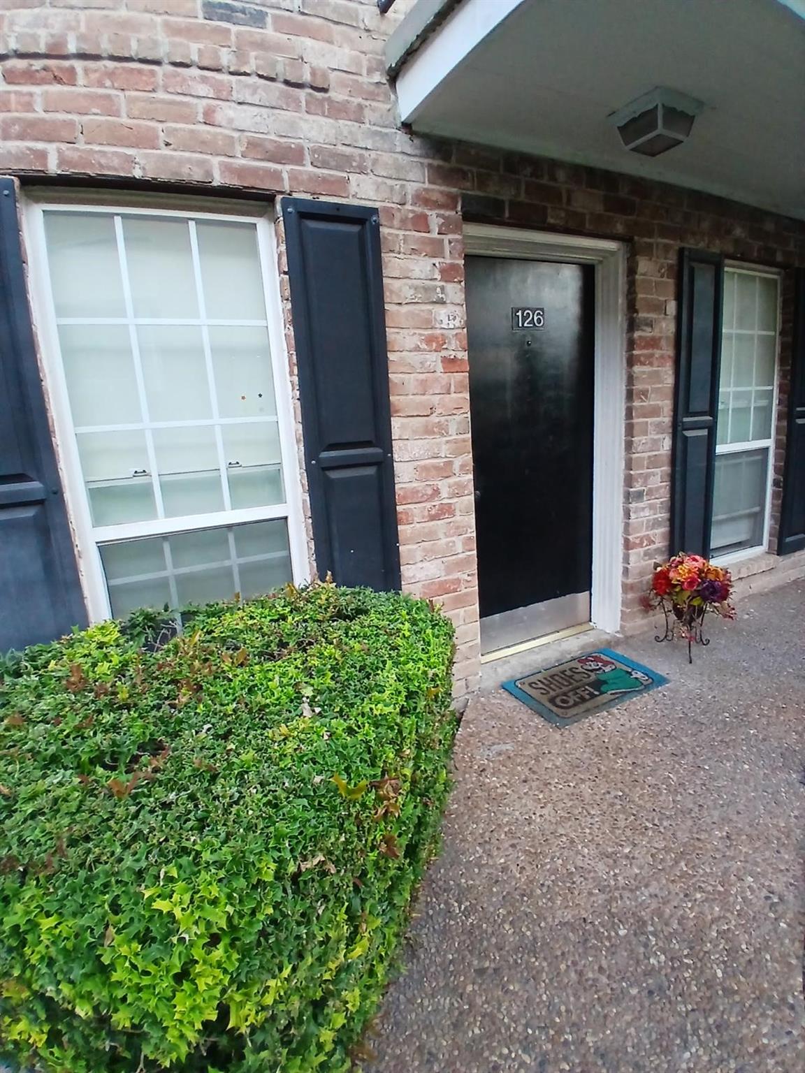 6410 Del Monte Drive #126 — photo