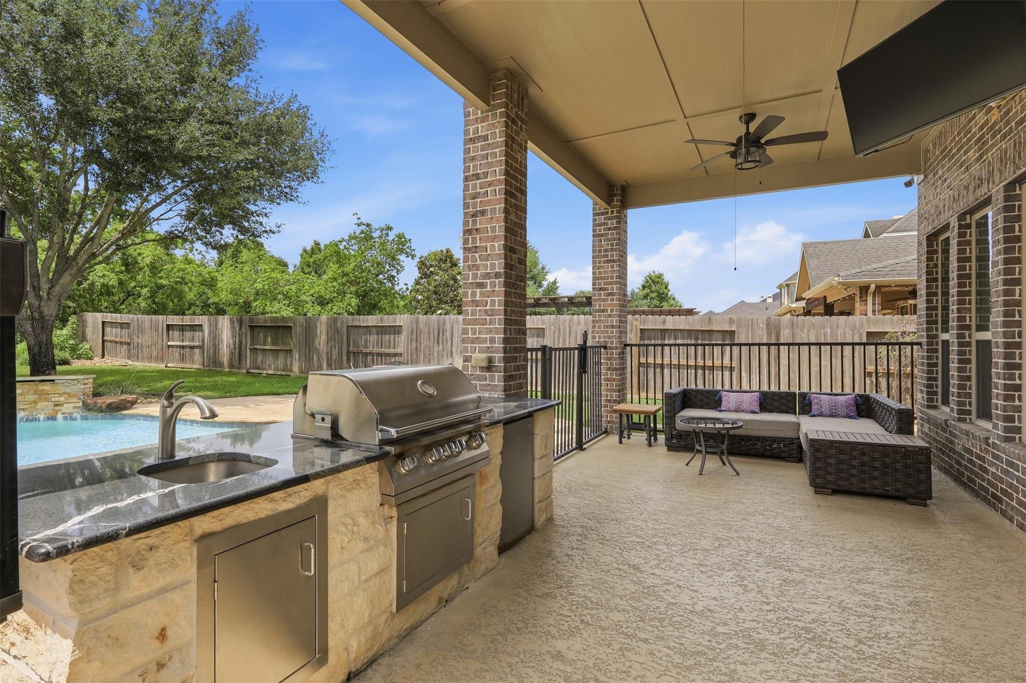 2246 Monarch Terrace Drive — photo
