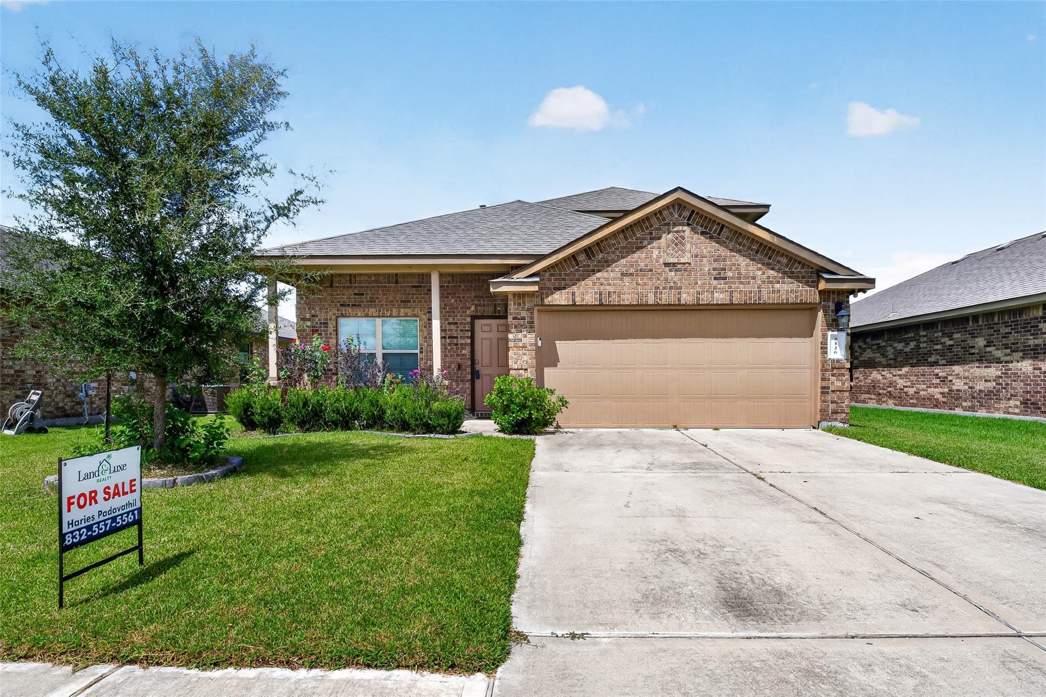 8126 Oakleaf Meadow Court — photo
