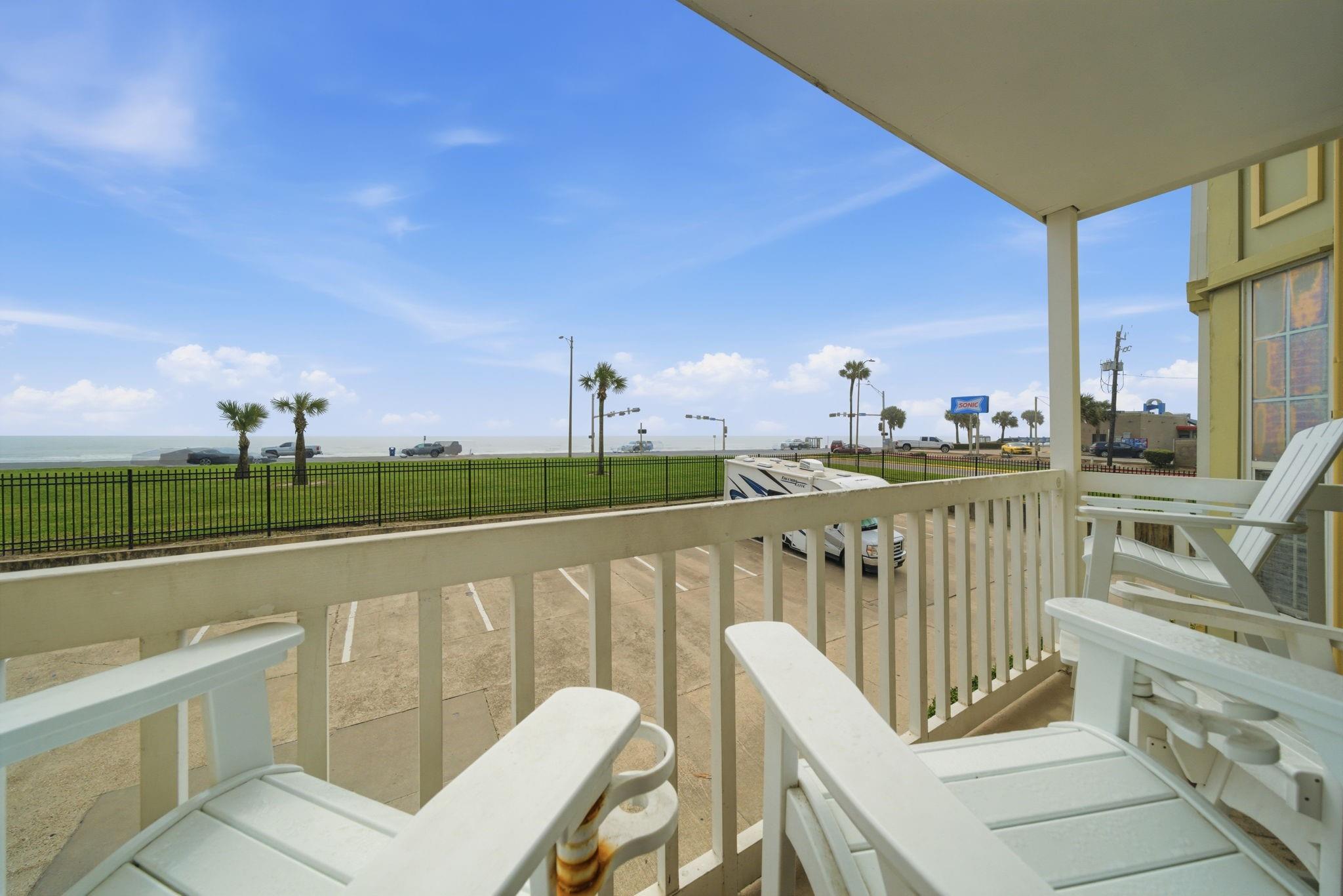 6300 Seawall Boulevard #8103 — photo