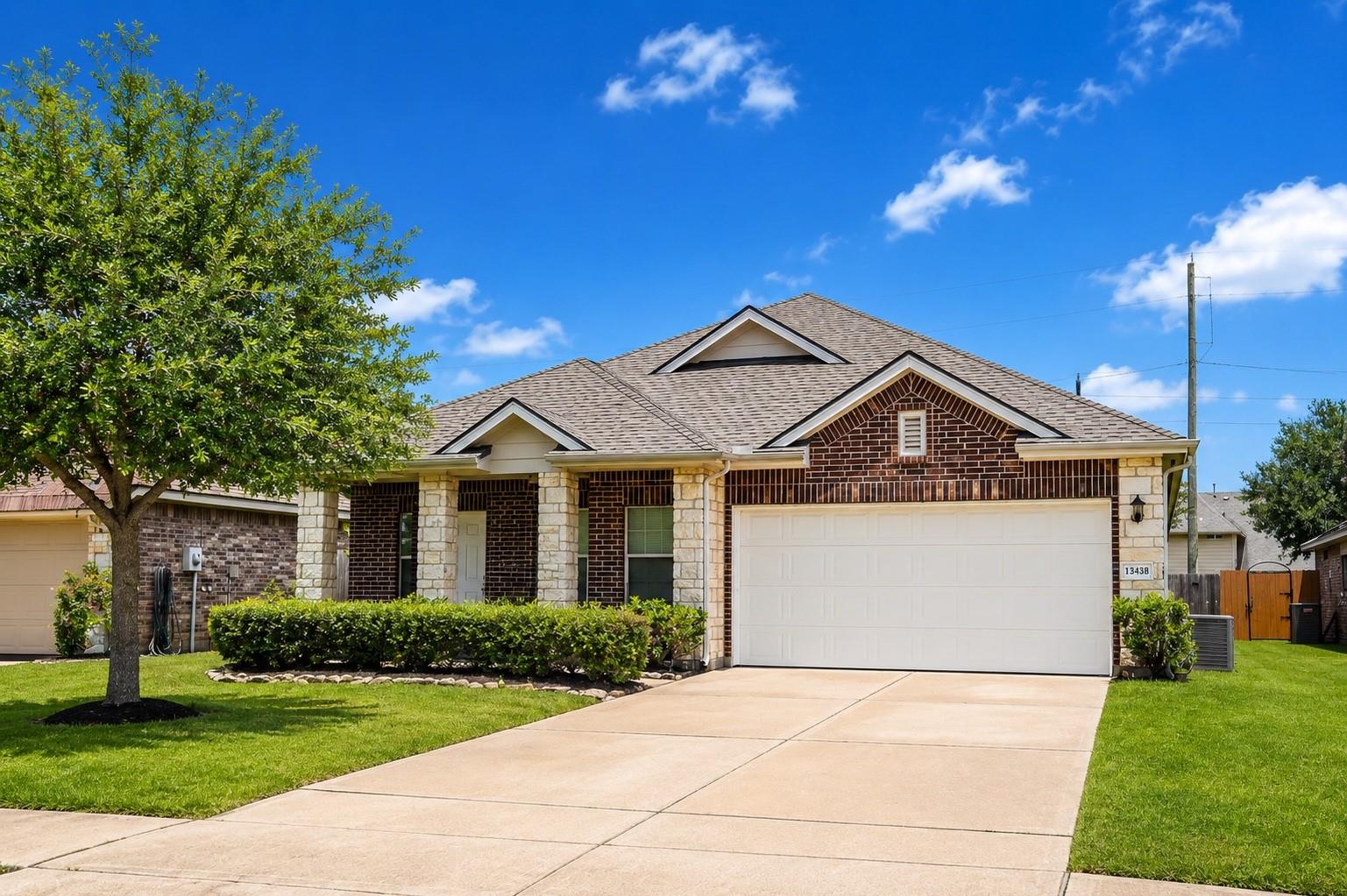 13438 Marble Pointe Lane — photo