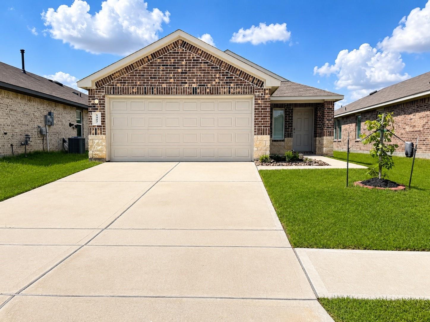 5407 Portwood Acres Drive — photo