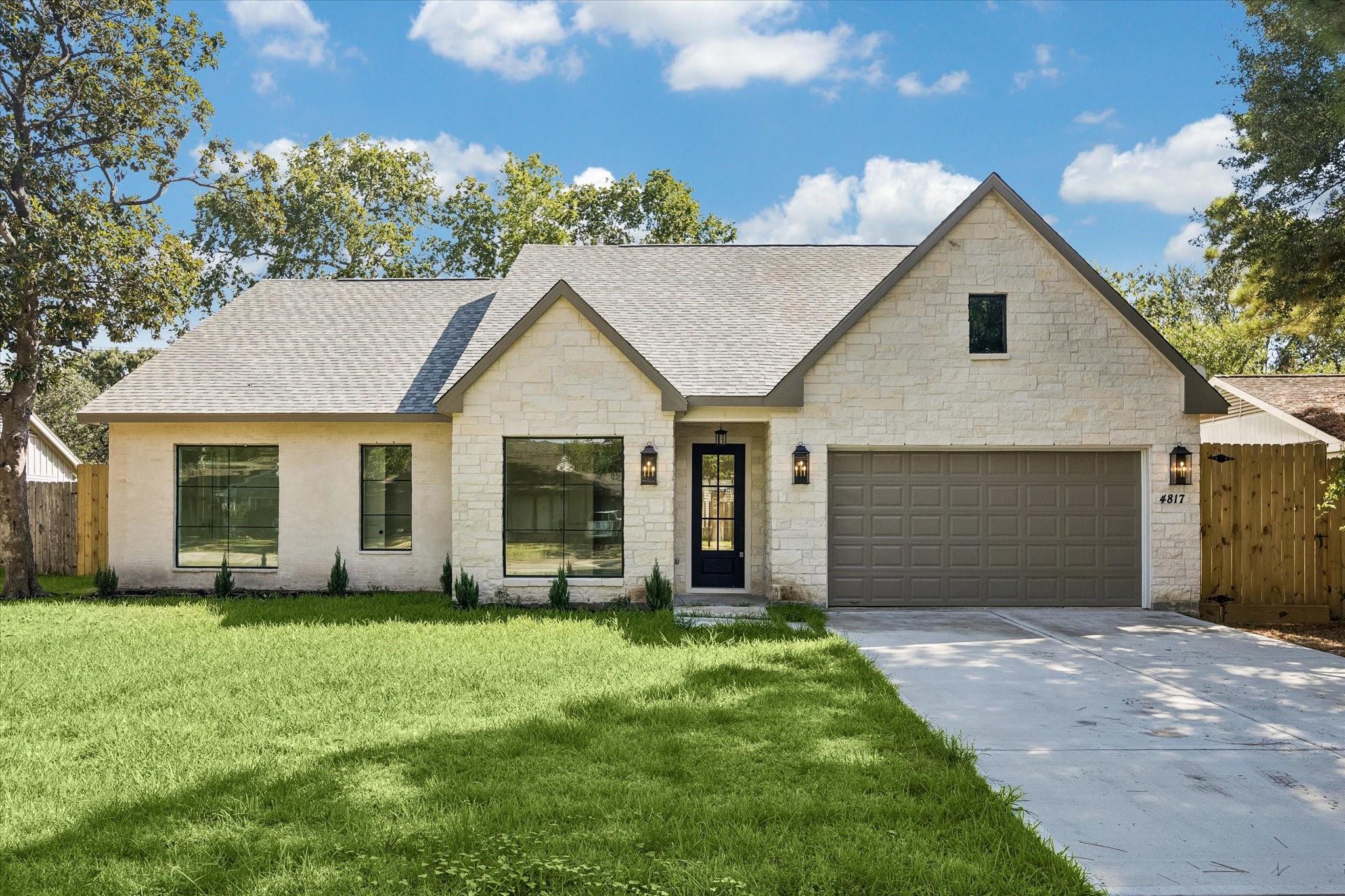 4817 Kingfisher Drive — photo