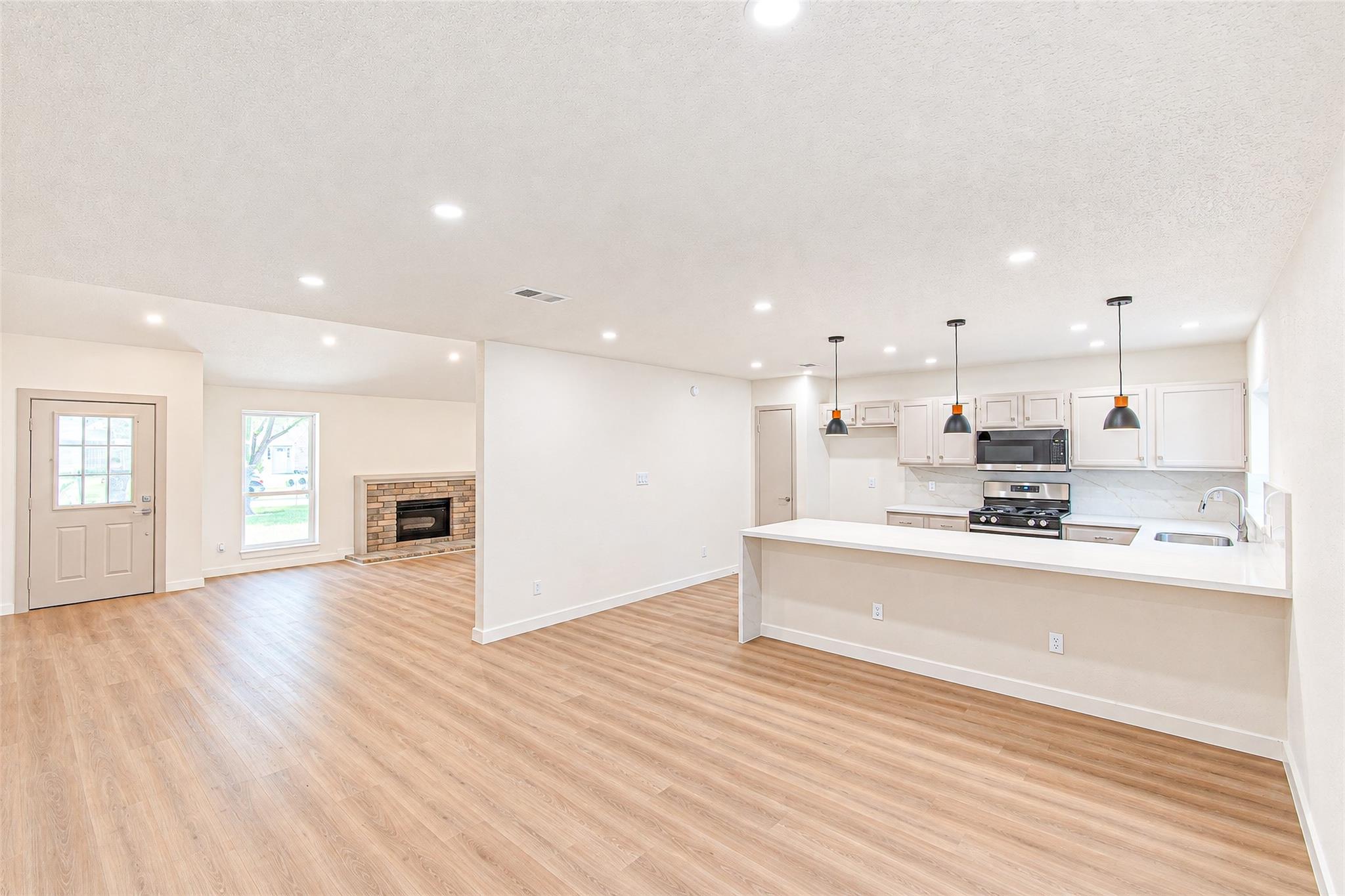 18015 Brooknoll Drive — photo