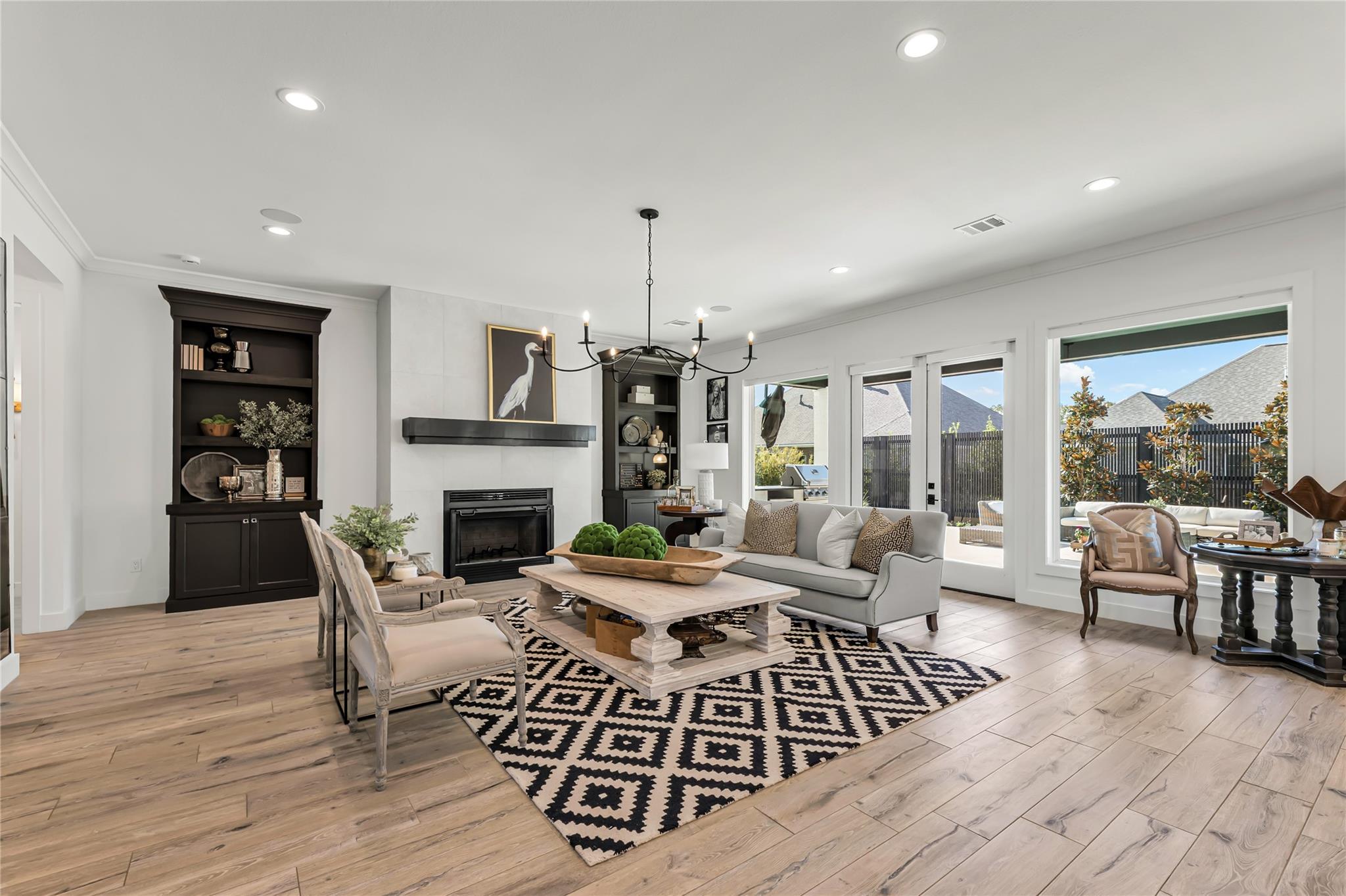 2033 Pebble Bend Drive — photo