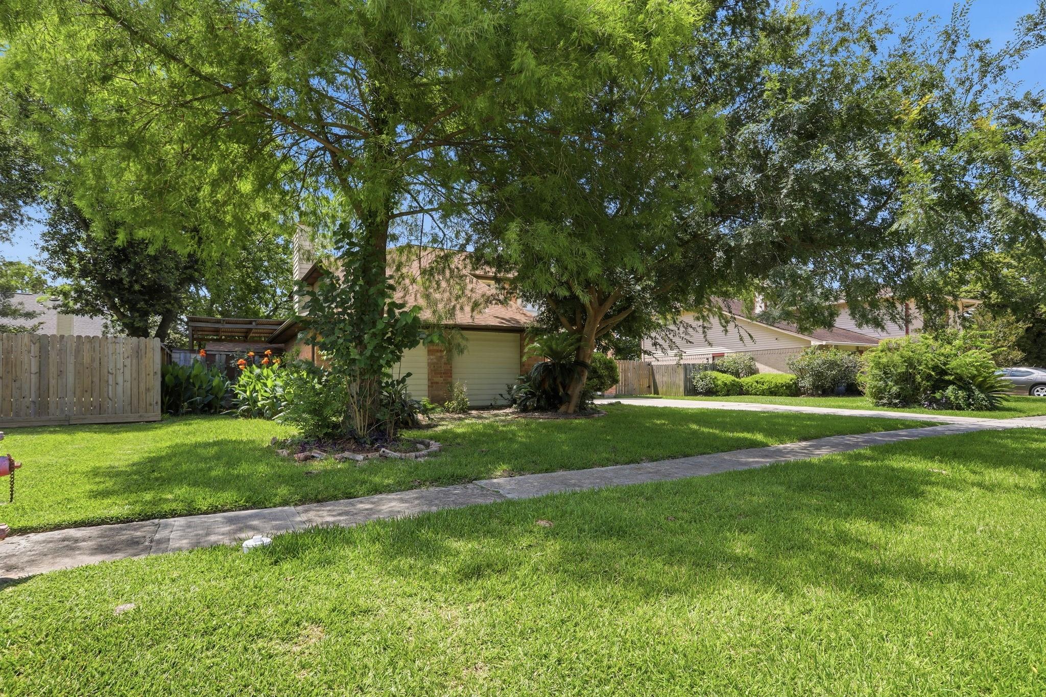 2315 Hampton Road — photo