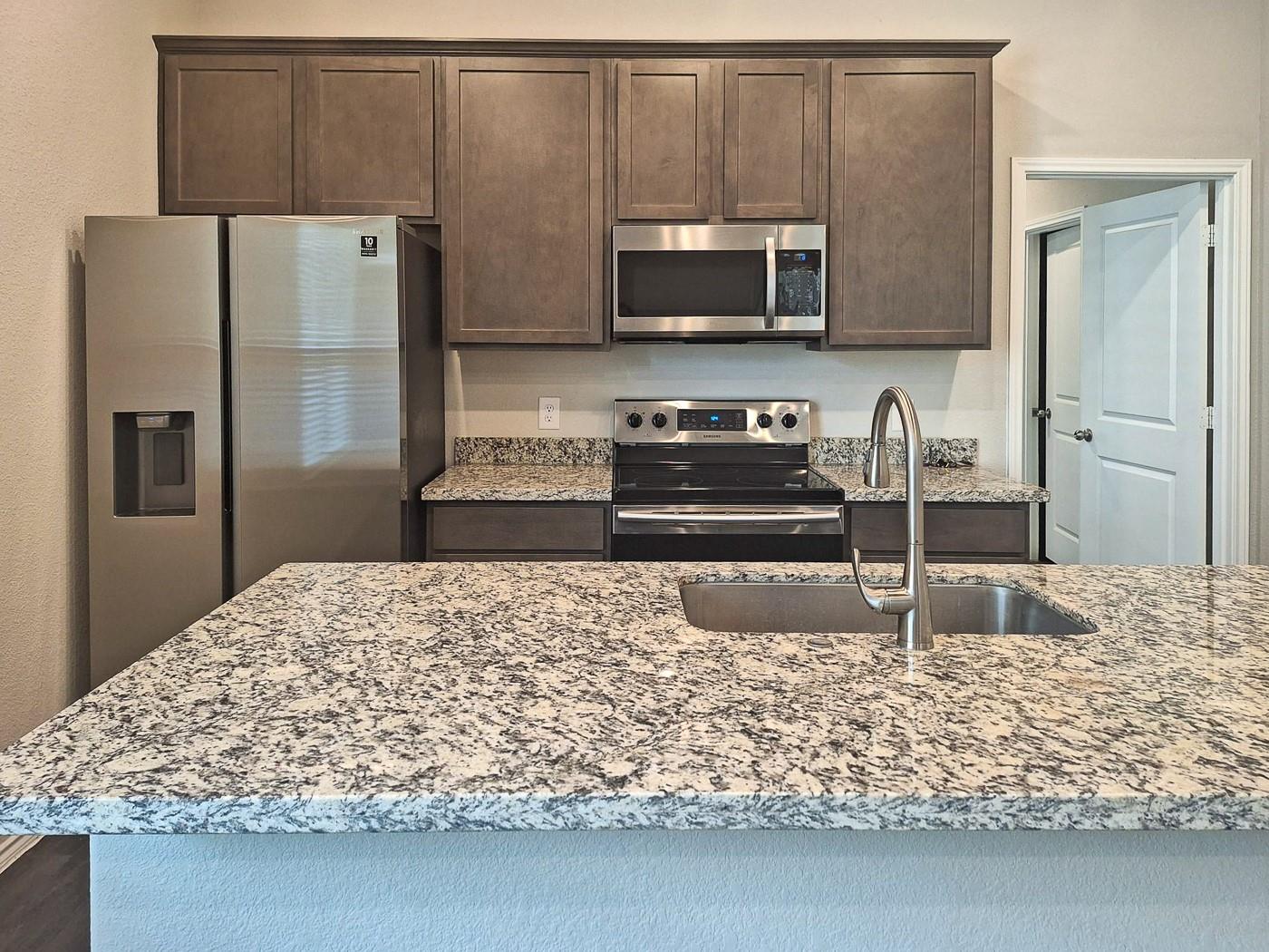 11781 White Cedar Street — photo