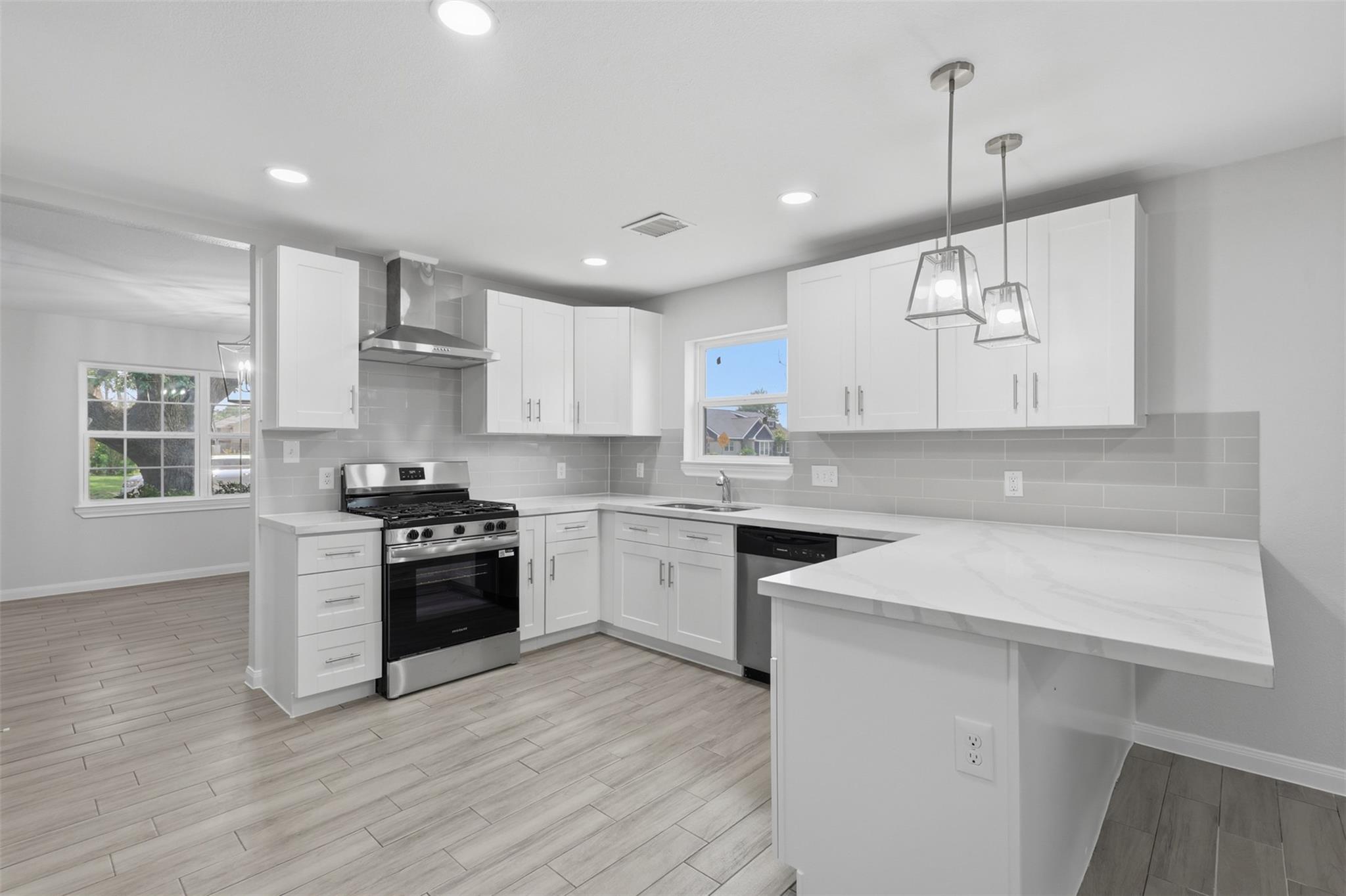 7826 Twin Hills Drive — photo