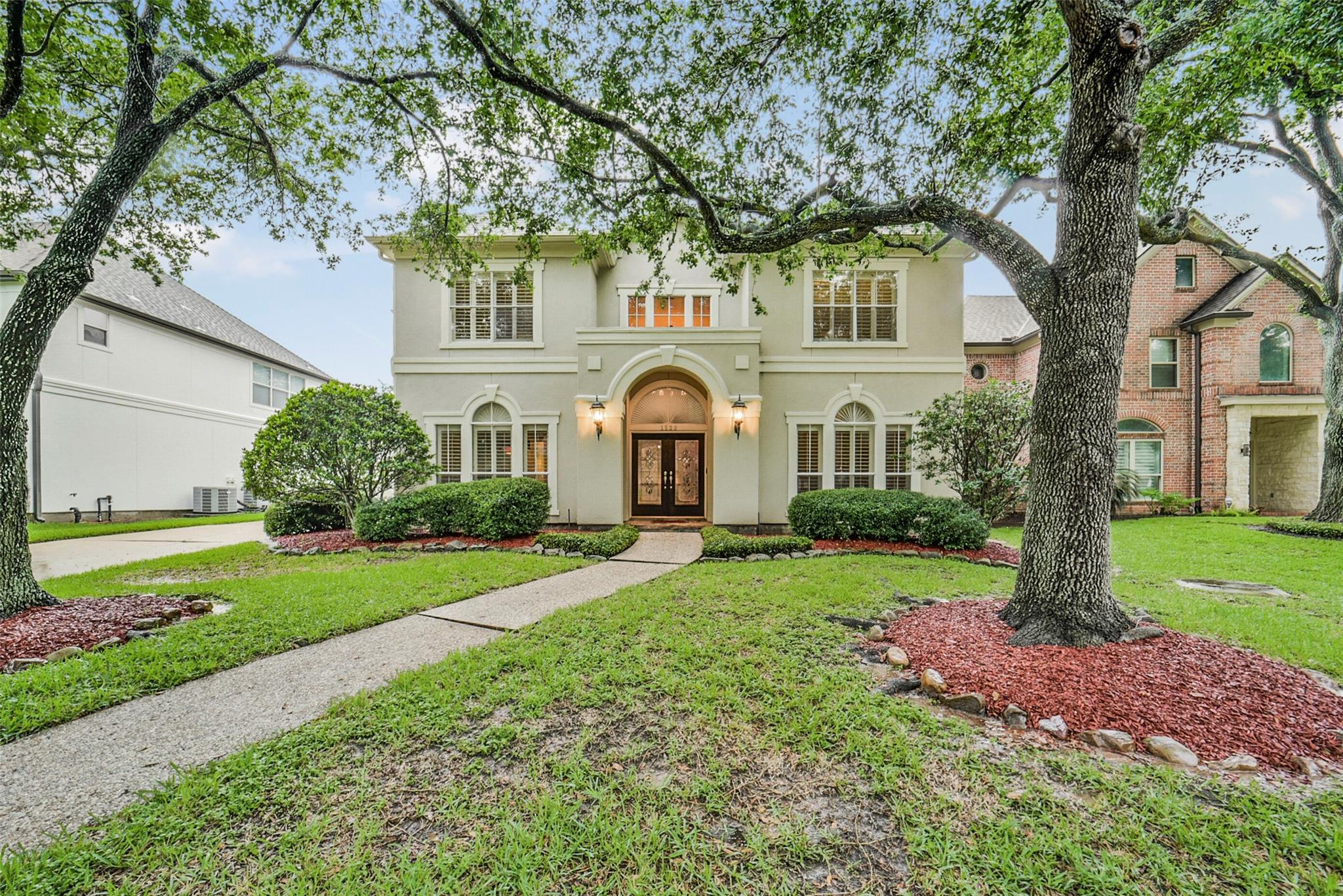 1523 Ashbury Park Drive — photo