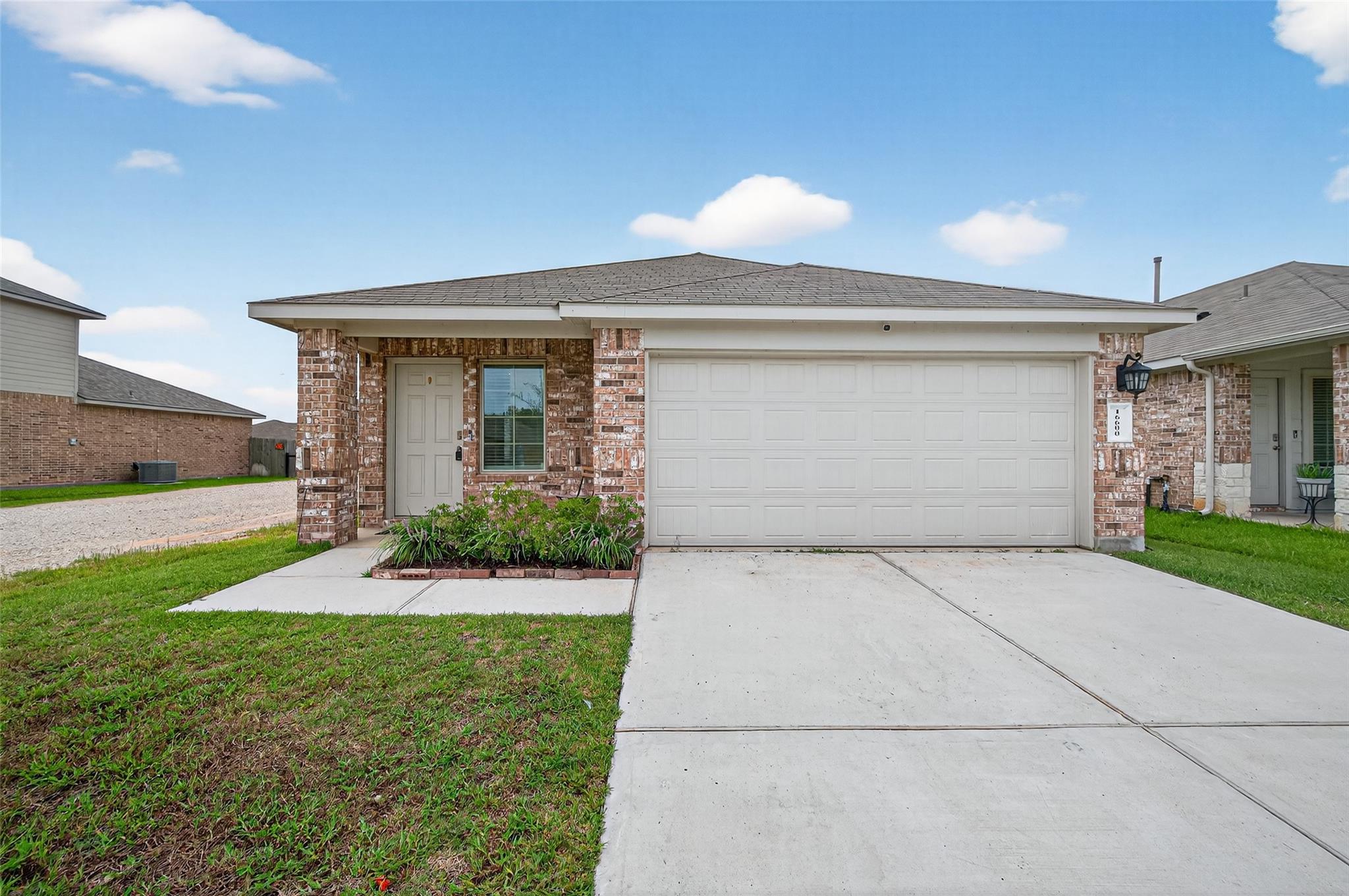 16600 Lonely Pines Drive — photo