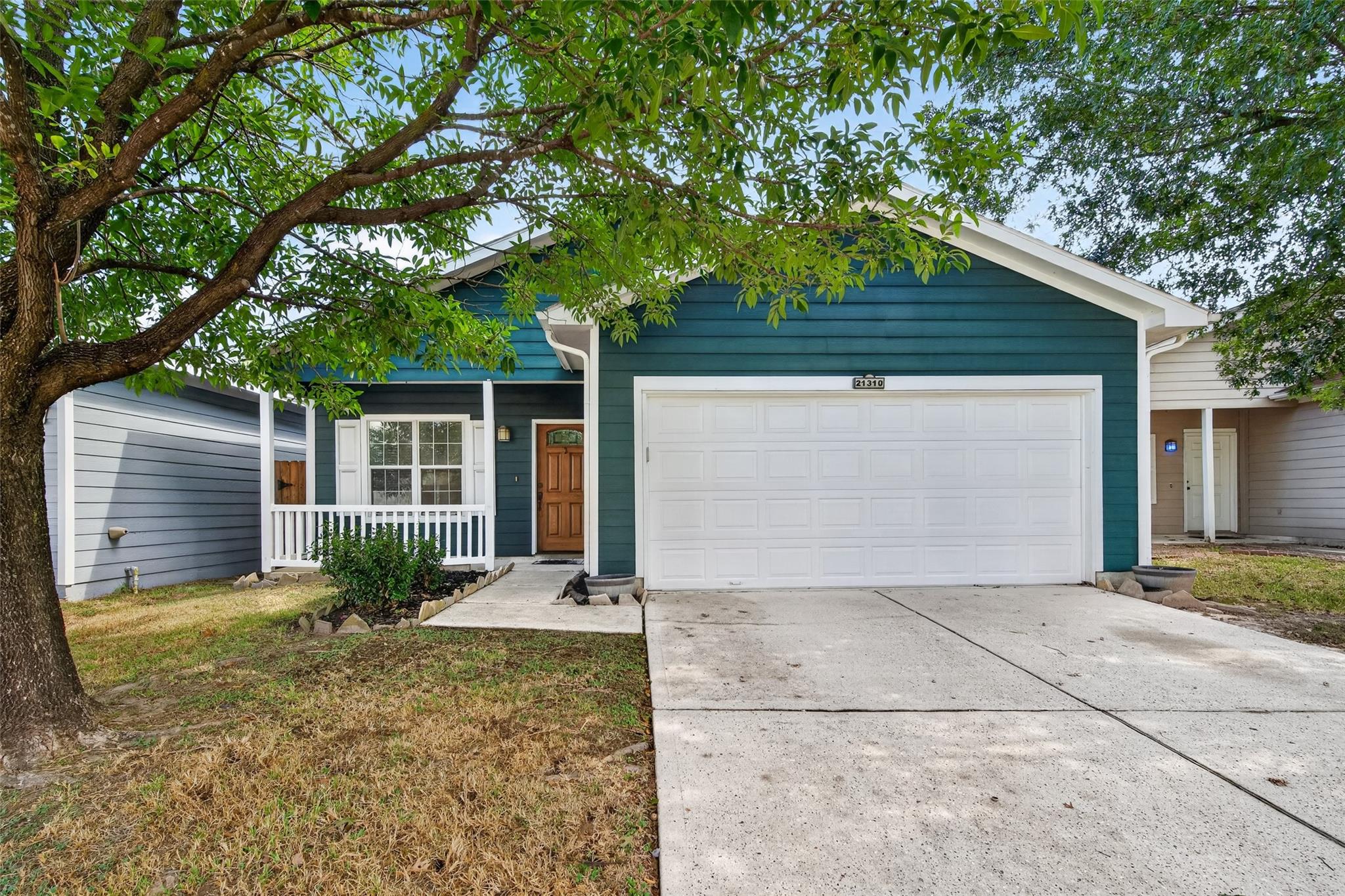 21310 Sweet Grass Lane — photo